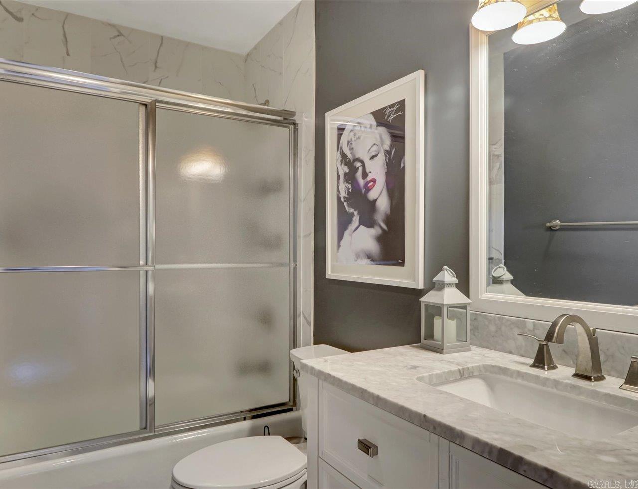 250  Grand Isle Dr 1A  Hot Springs, AR