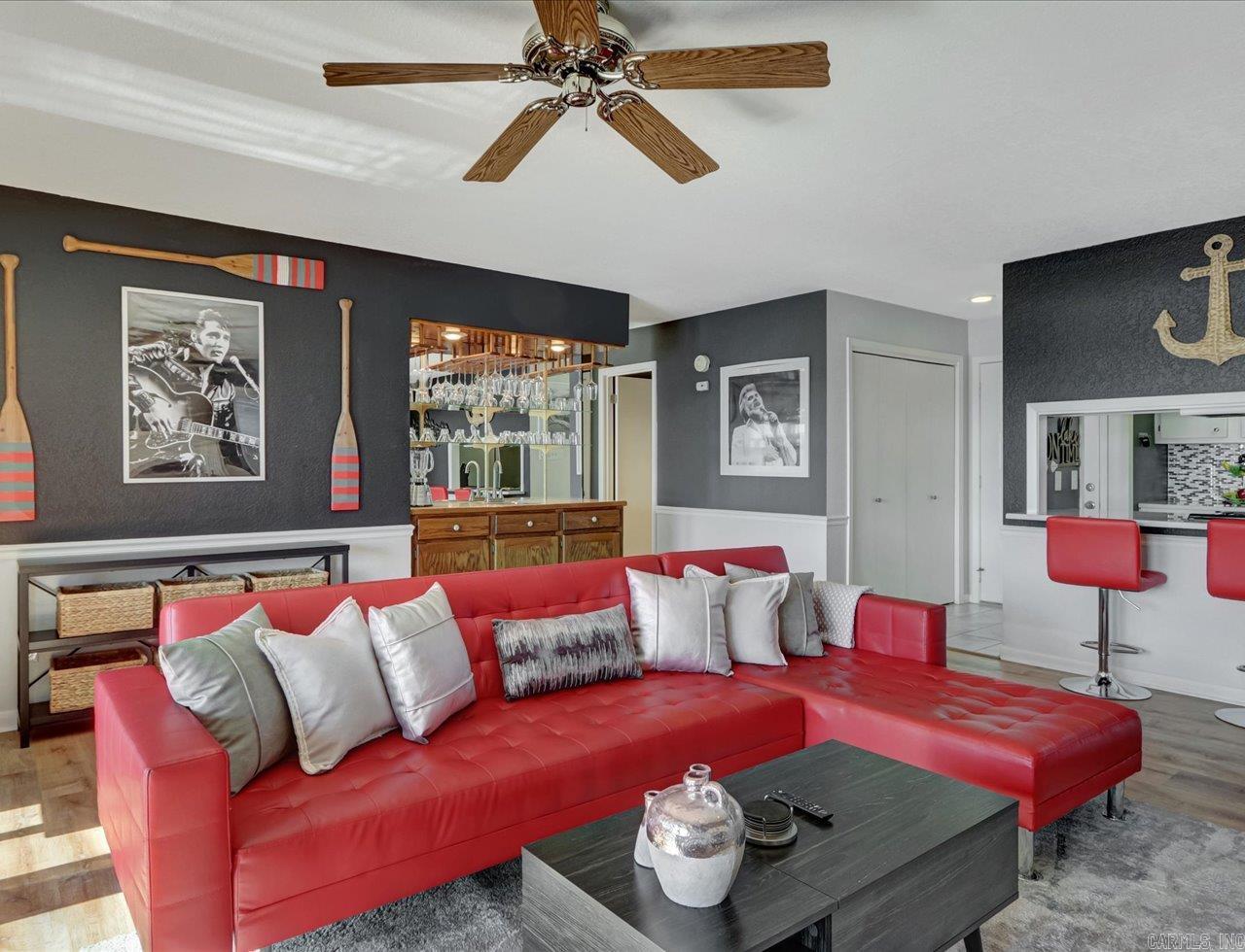 250  Grand Isle Dr 1A  Hot Springs, AR