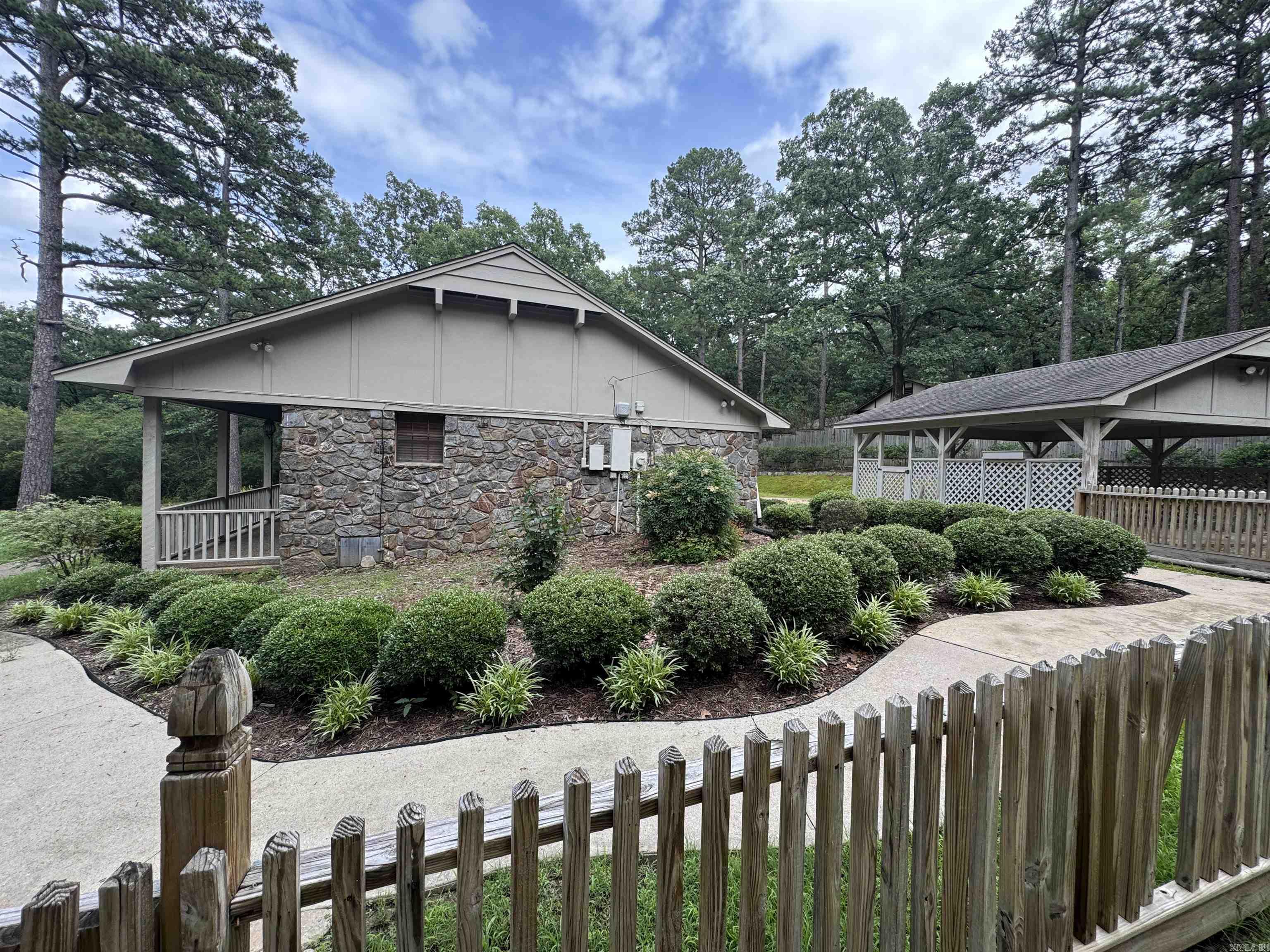 5901  Star  Little Rock, AR