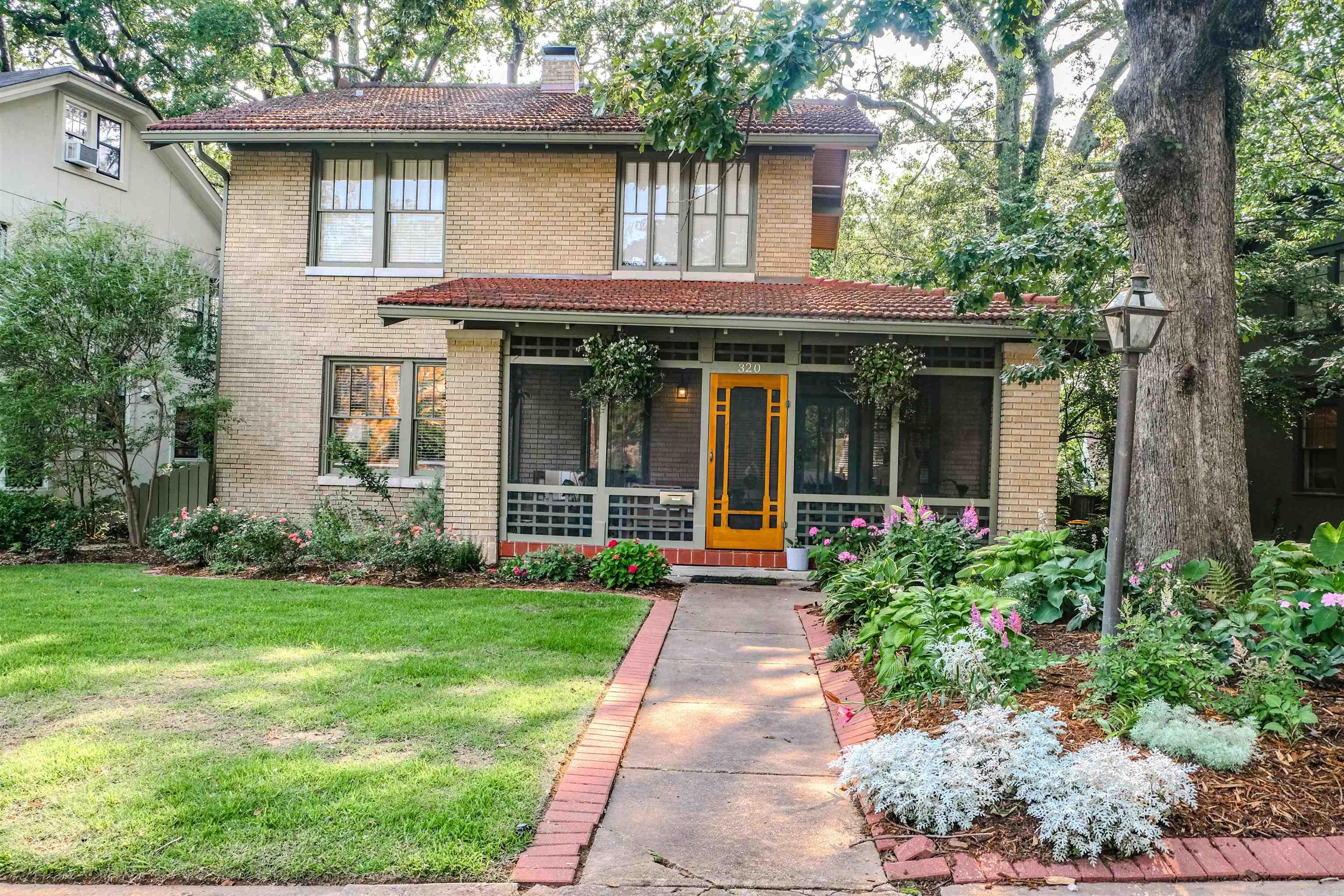 320  Linwood  Little Rock, AR