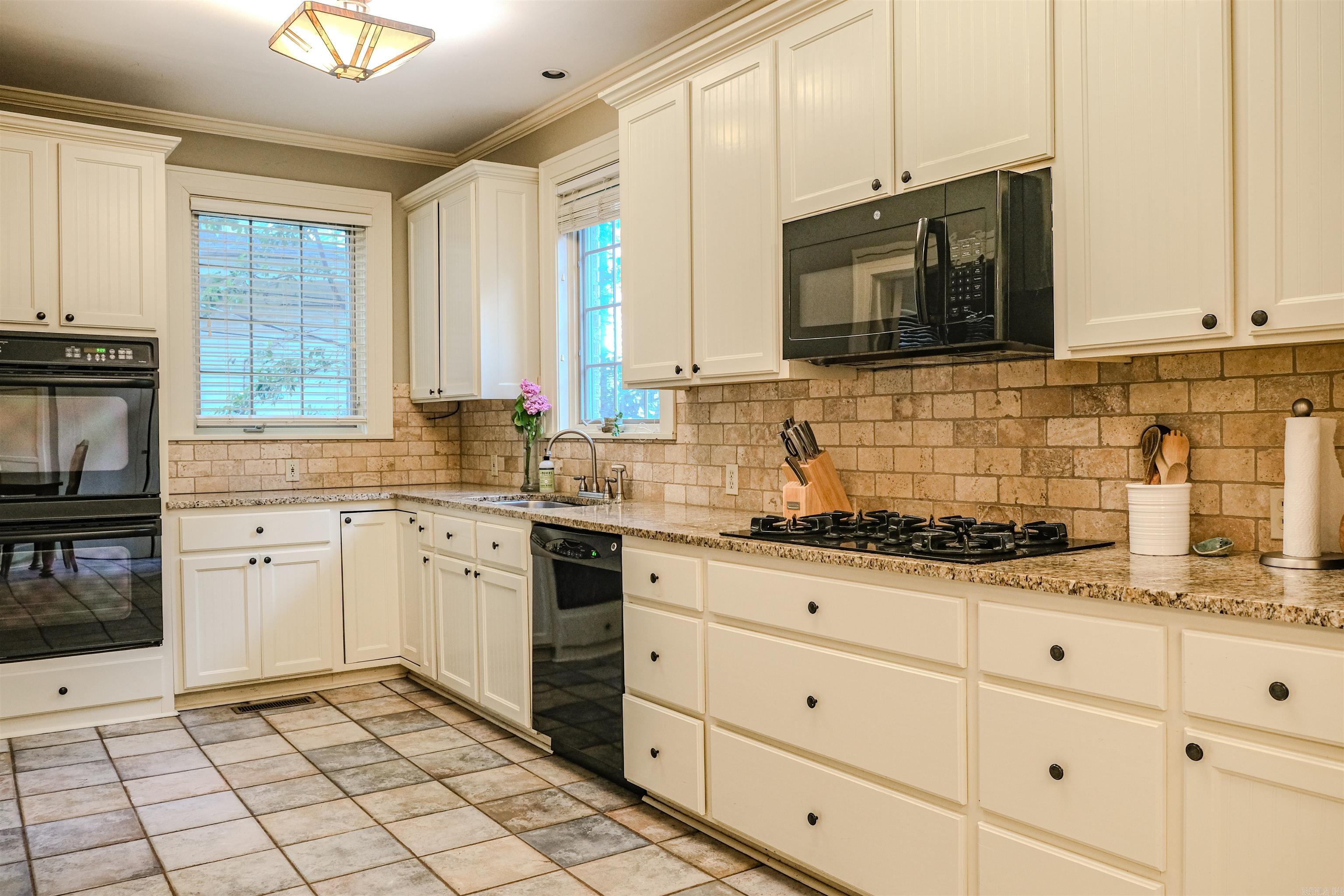 320  Linwood  Little Rock, AR