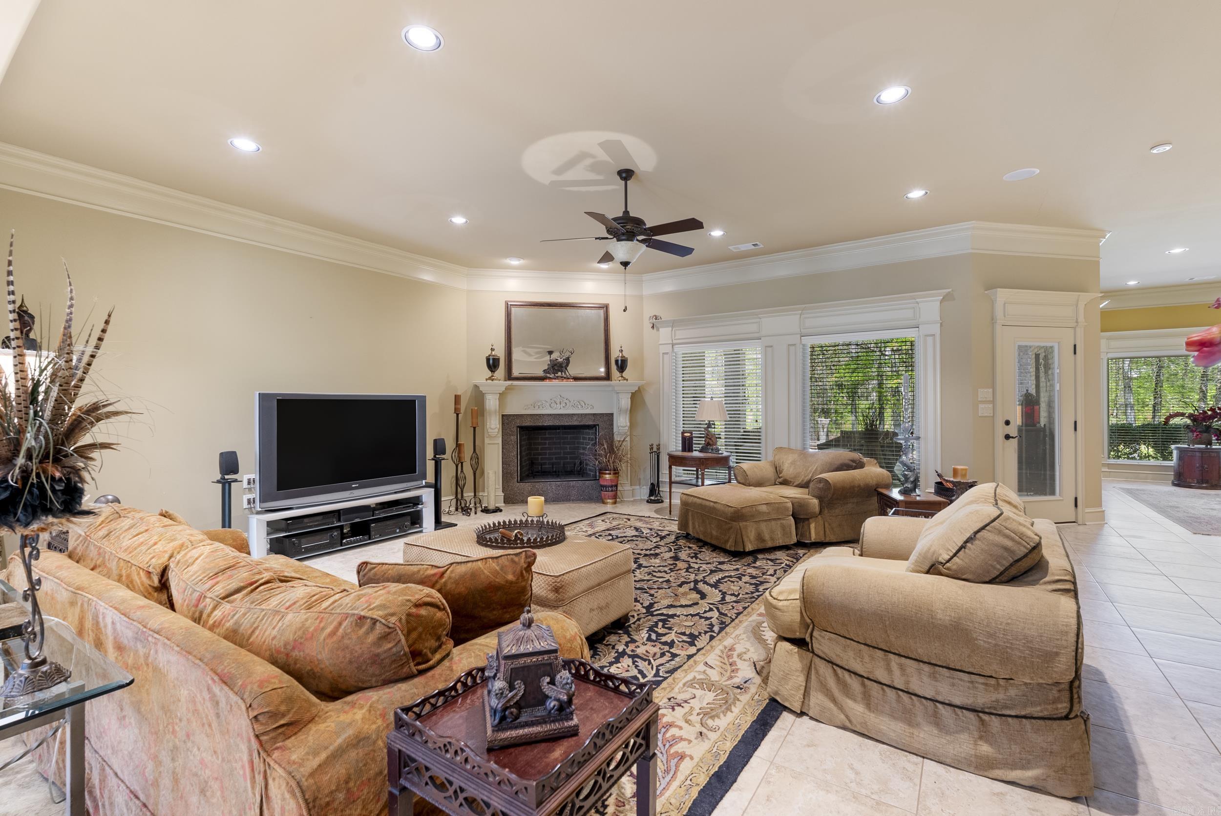 1606  HILLDALE  Alexander, AR