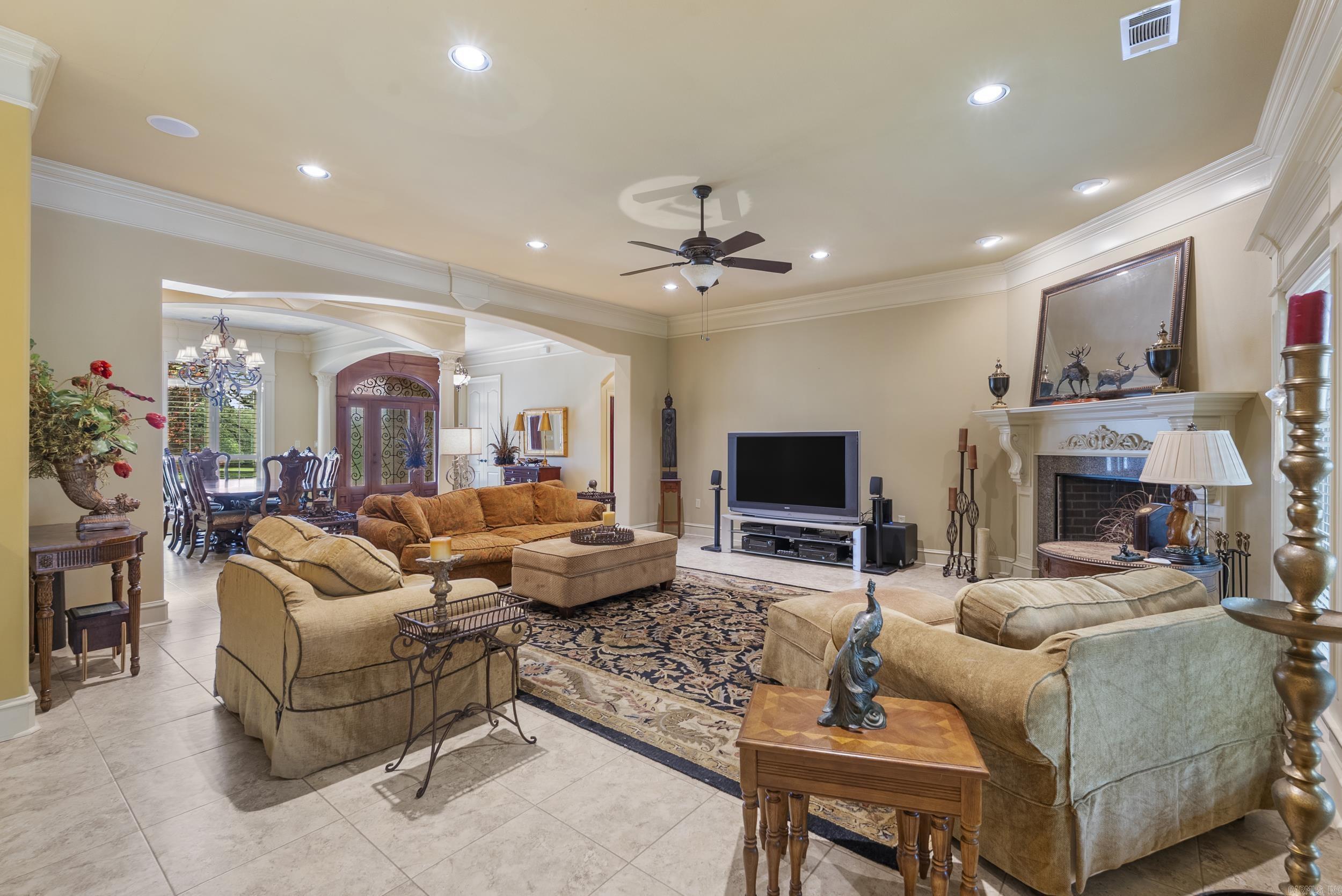 1606  HILLDALE  Alexander, AR