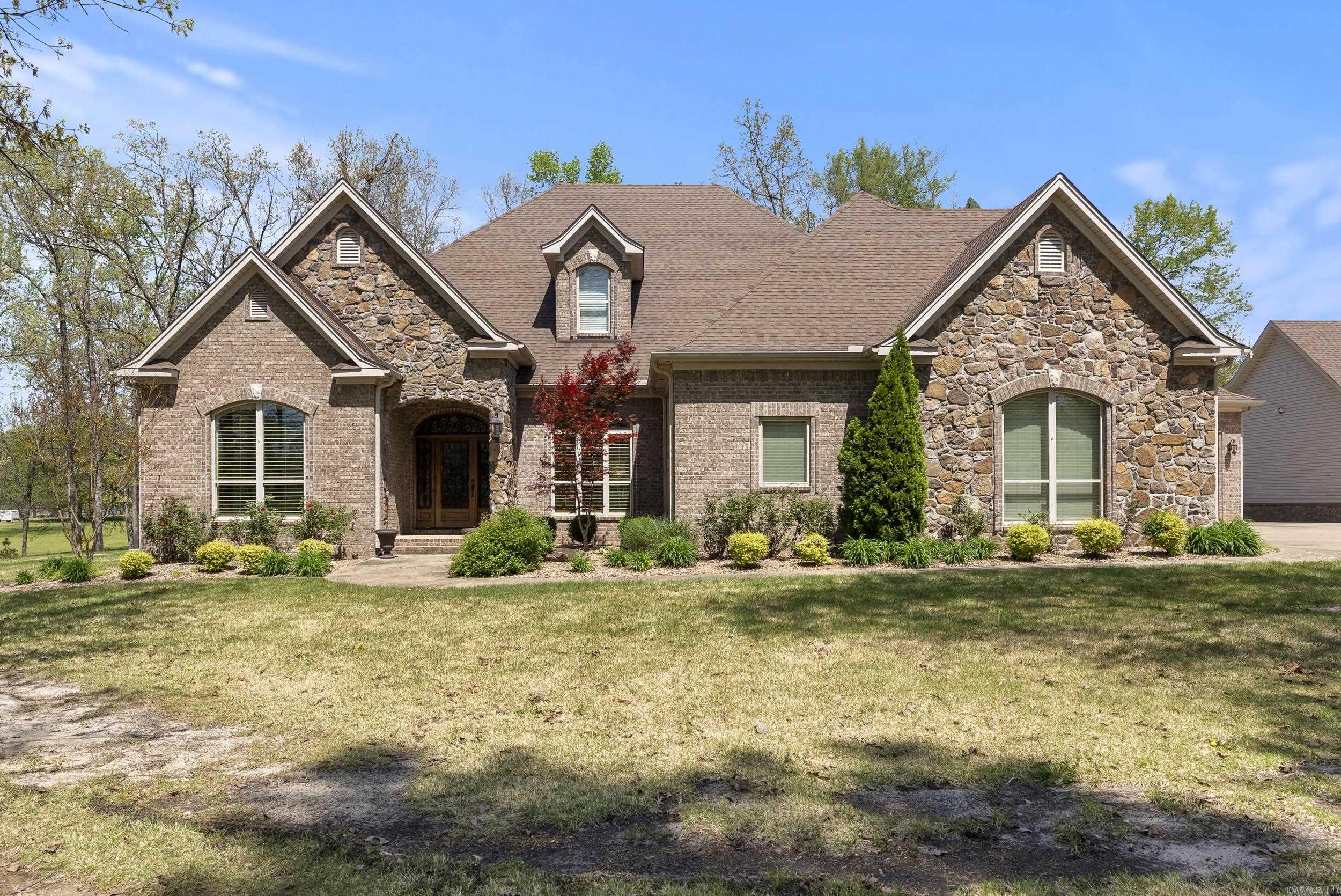 1606  HILLDALE  Alexander, AR
