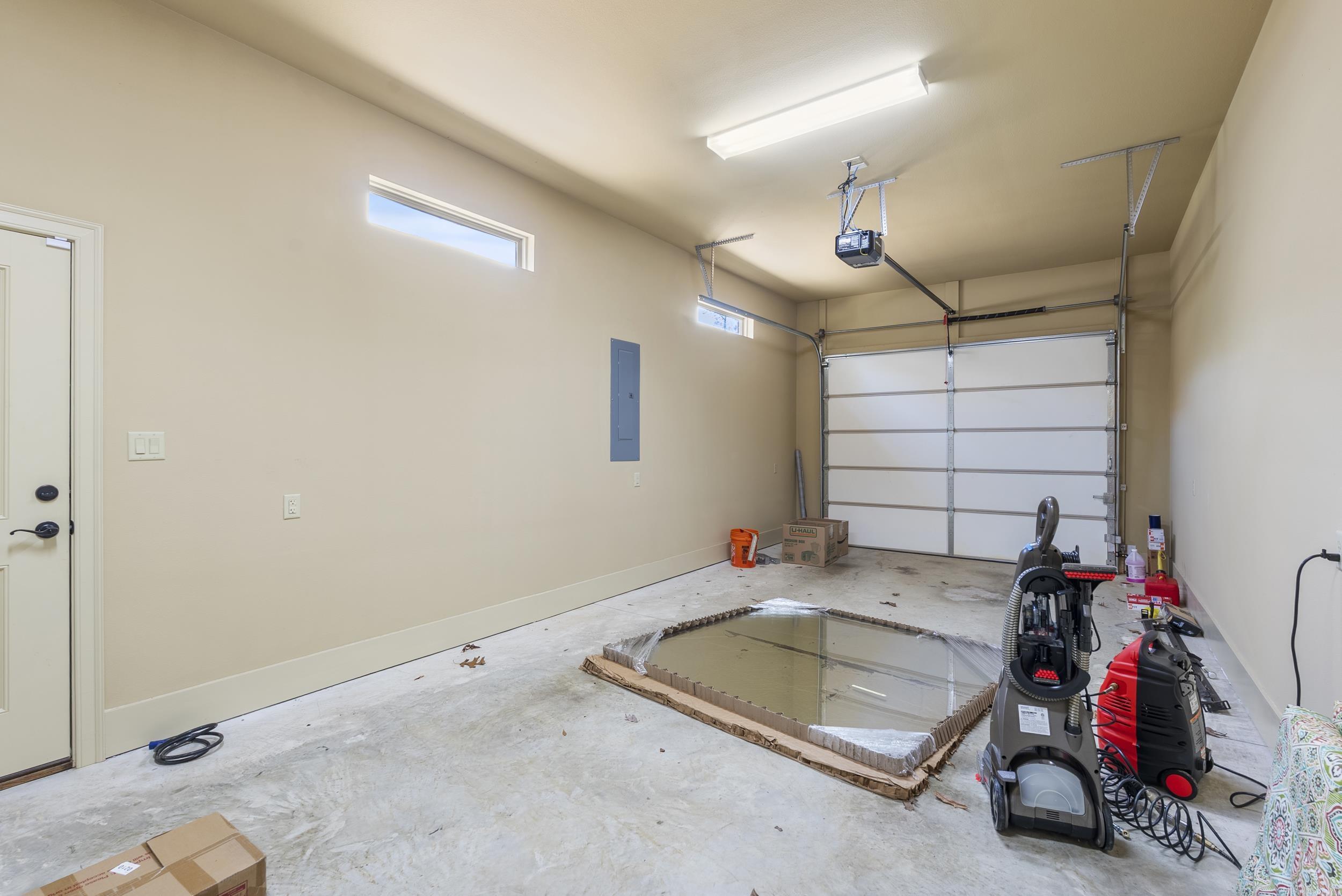 1606  HILLDALE  Alexander, AR