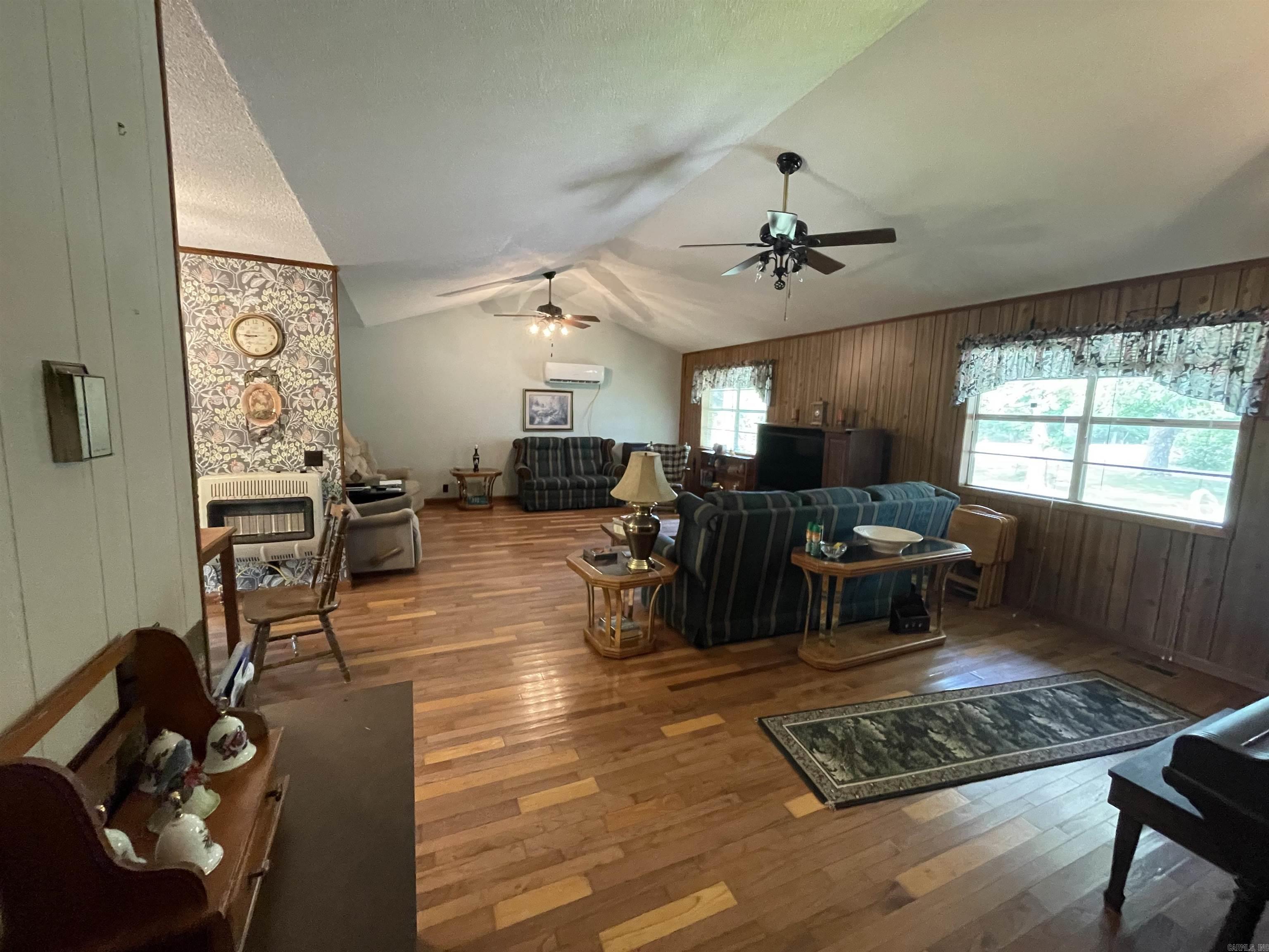5470 S Highway 5  Mountain View, AR