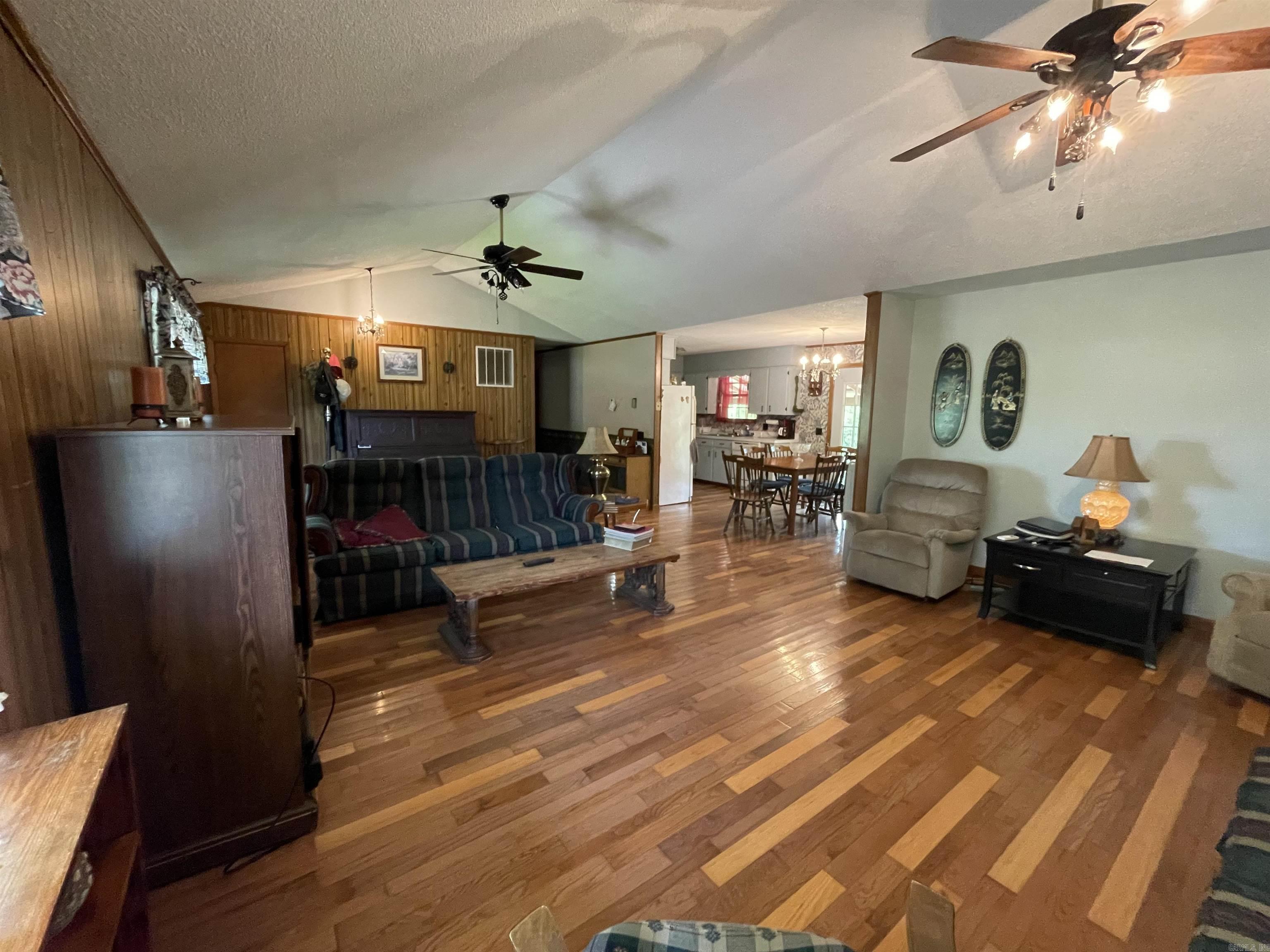 5470 S Highway 5  Mountain View, AR