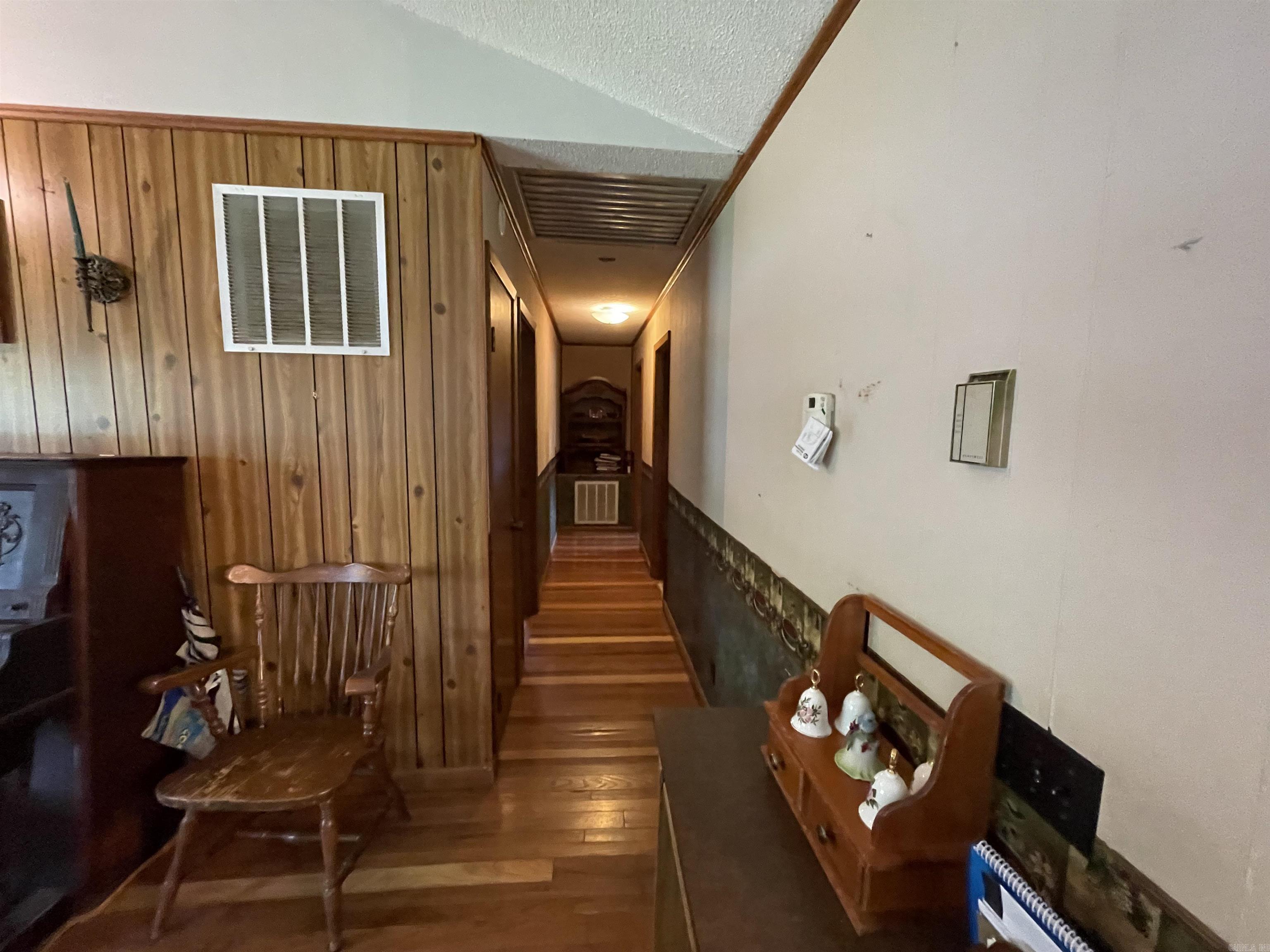 5470 S Highway 5  Mountain View, AR