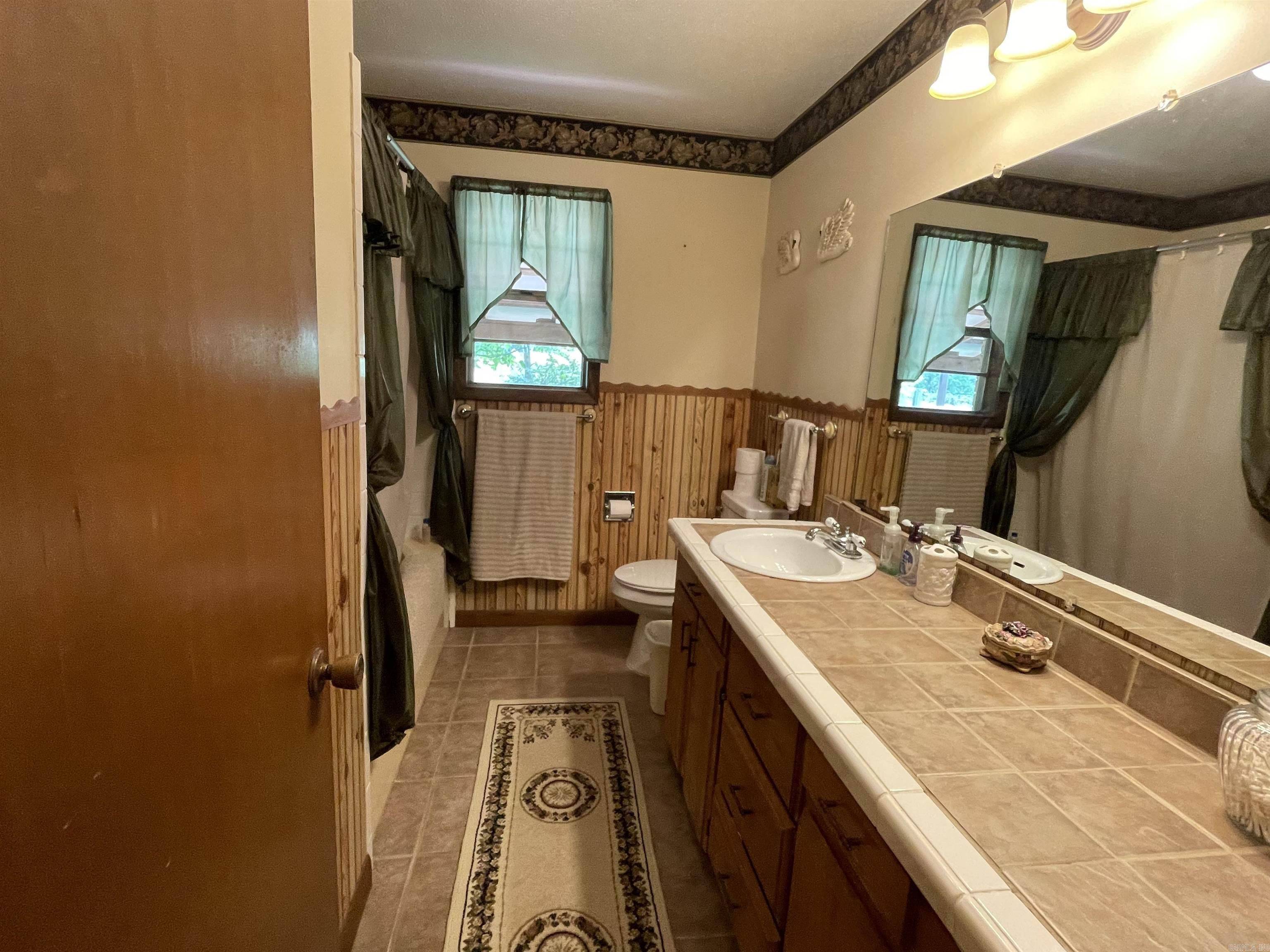 5470 S Highway 5  Mountain View, AR