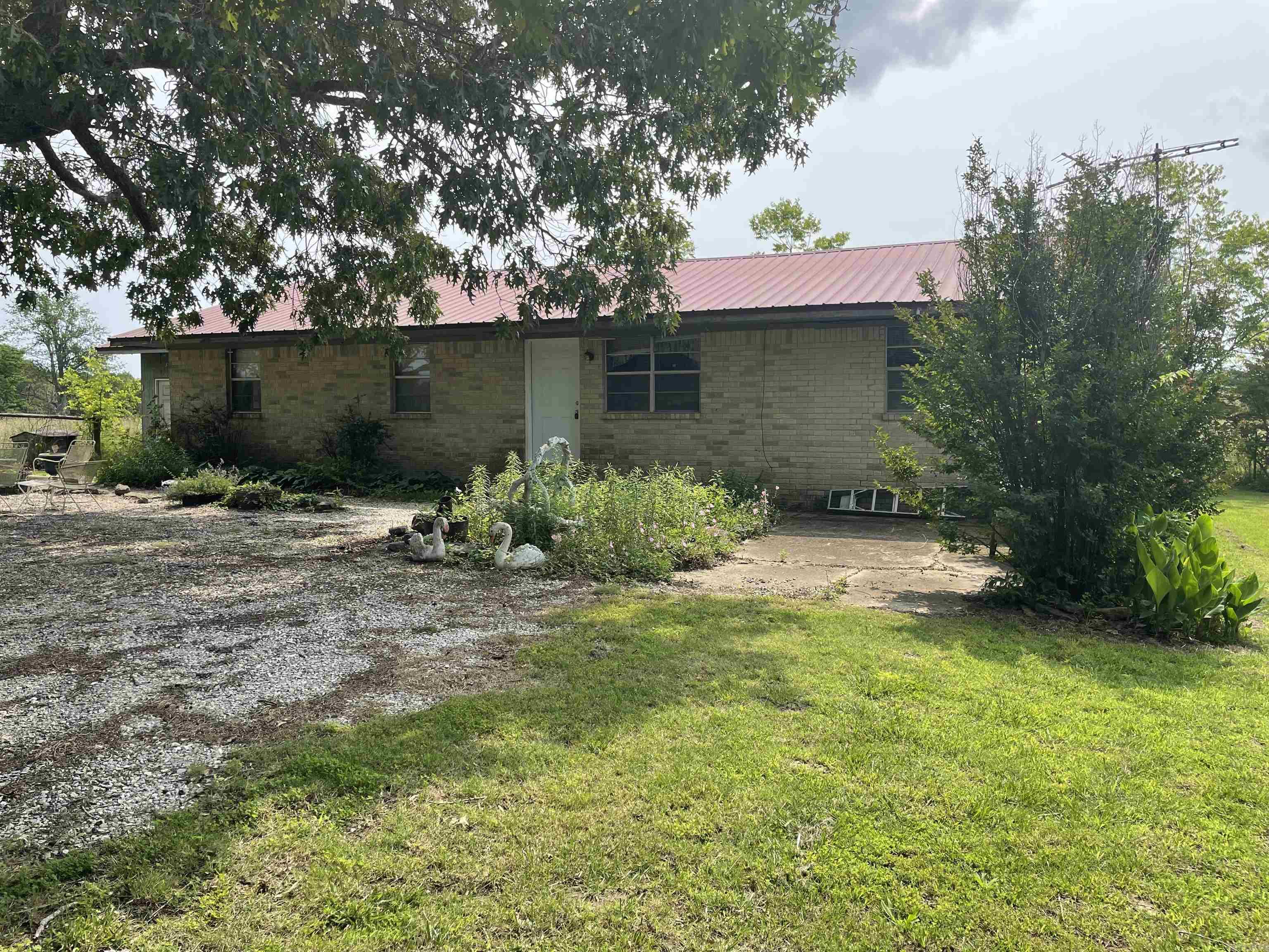 5470 S Highway 5  Mountain View, AR