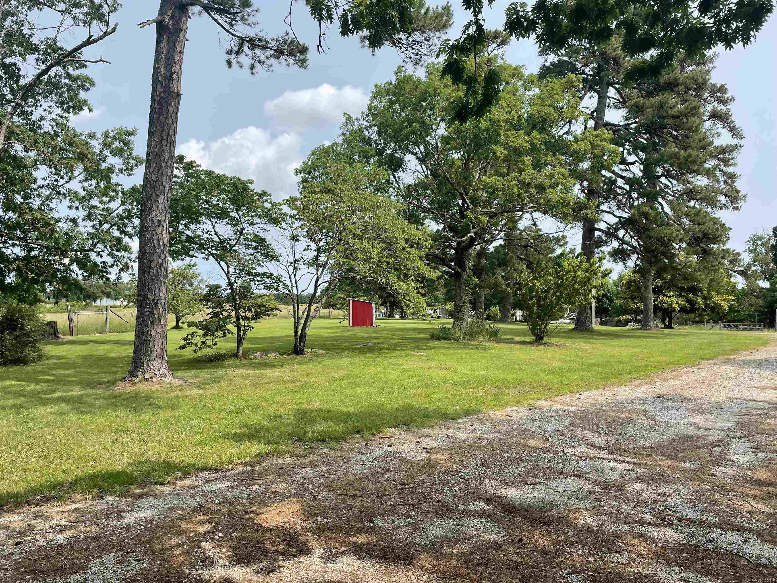 5470 S Highway 5  Mountain View, AR