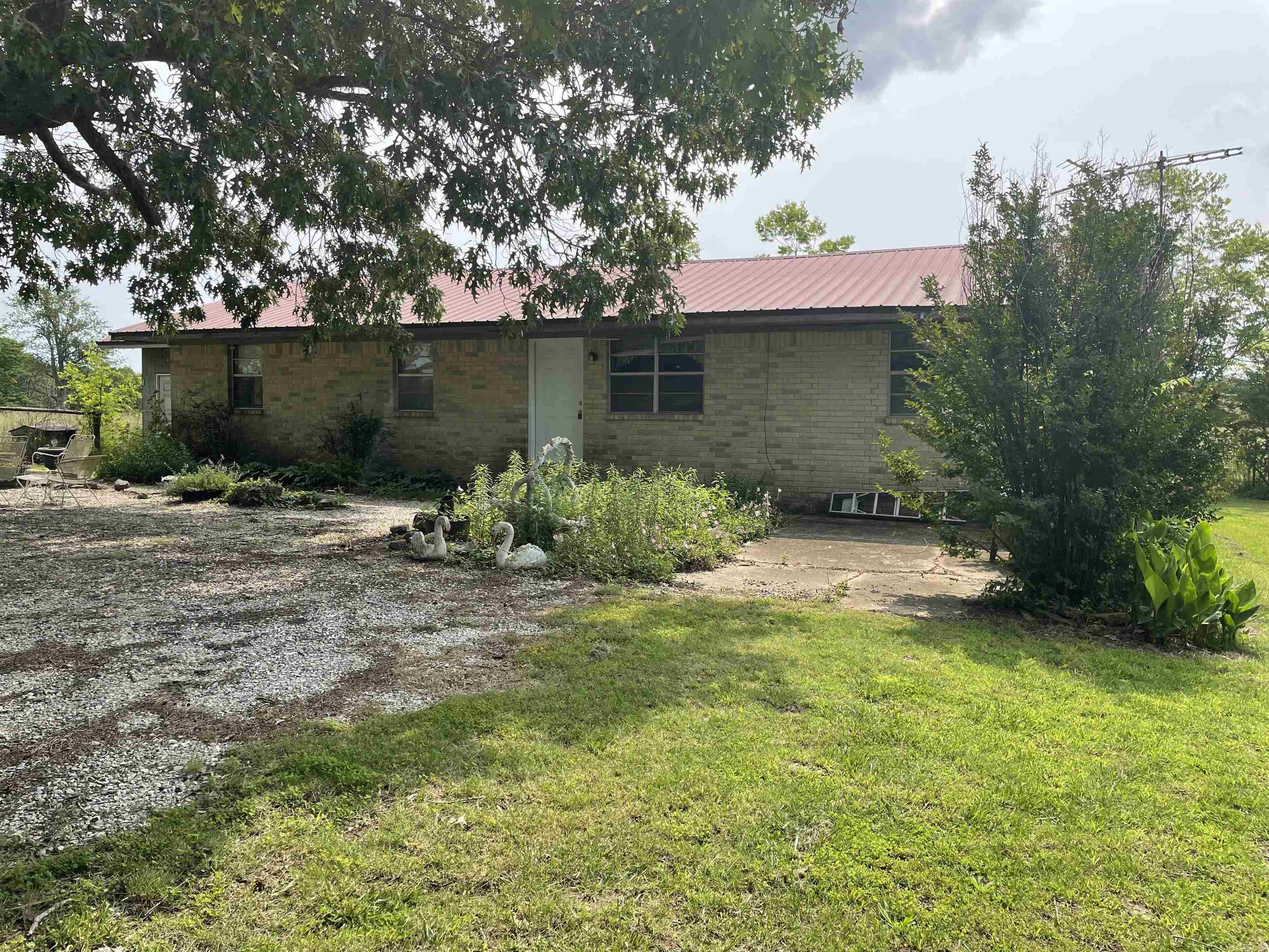 5470 S Highway 5  Mountain View, AR
