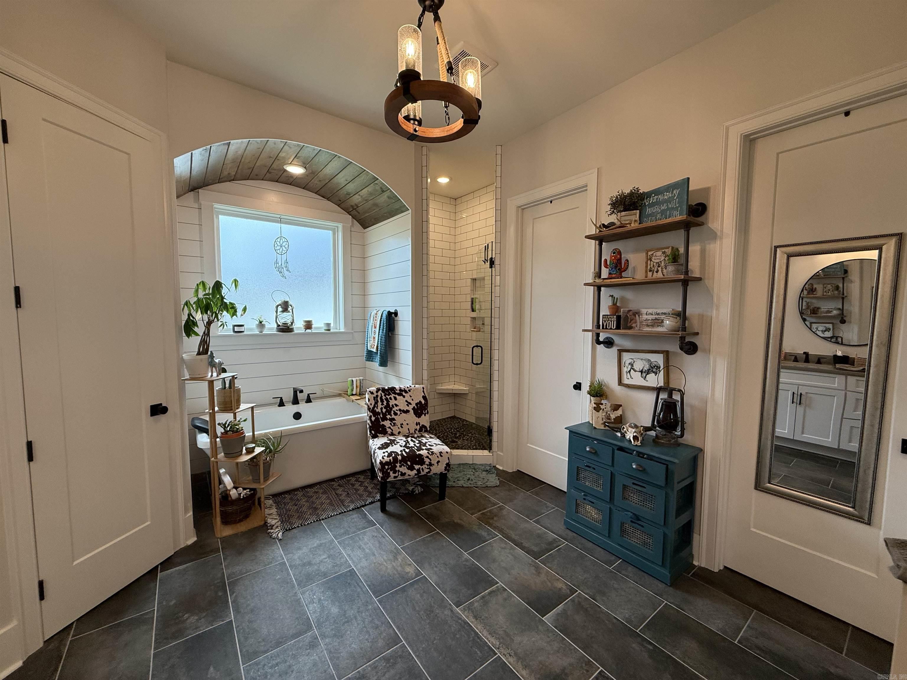 873  Belle Grove Loop  Benton, AR