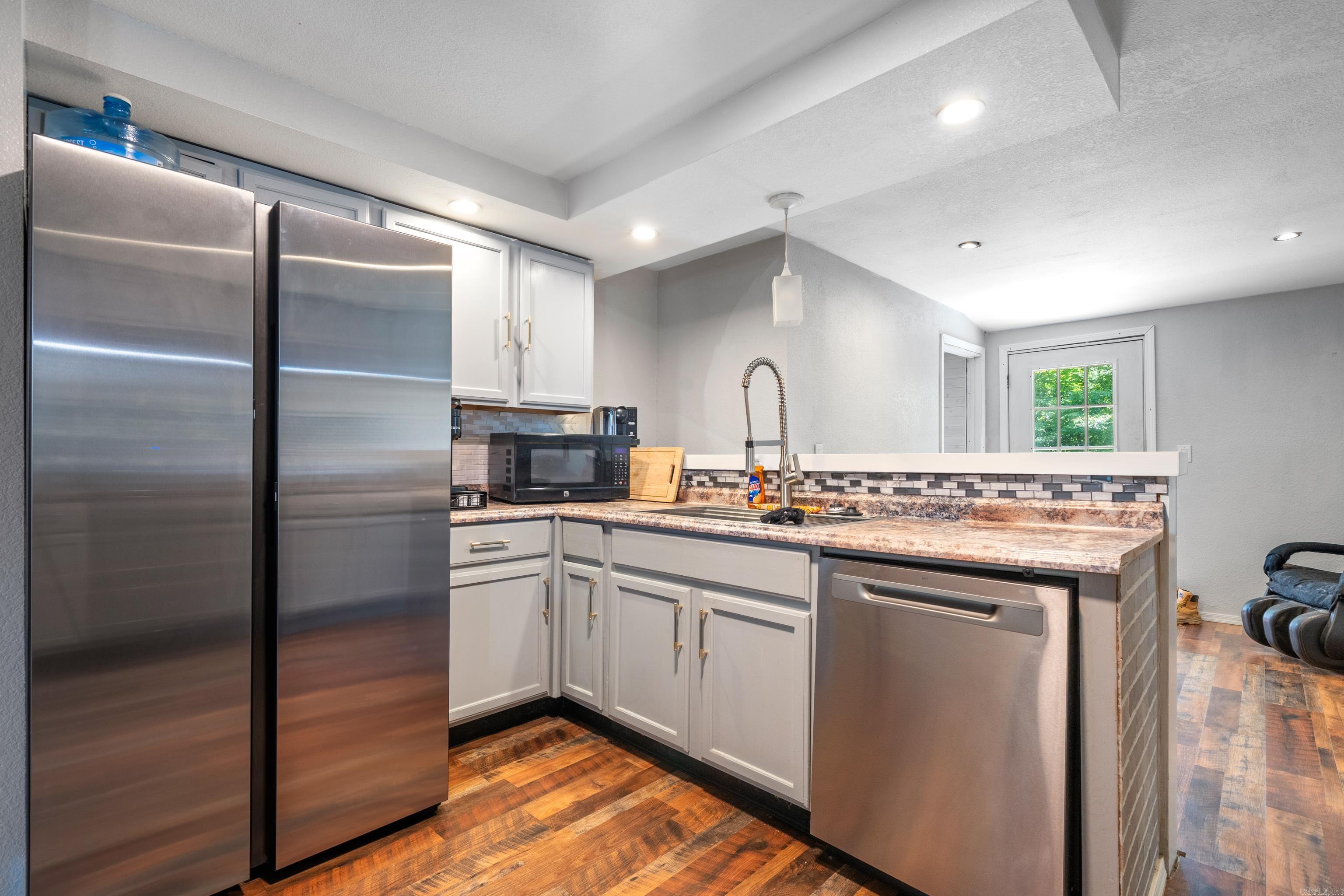 117  Eddy  Hot Springs, AR
