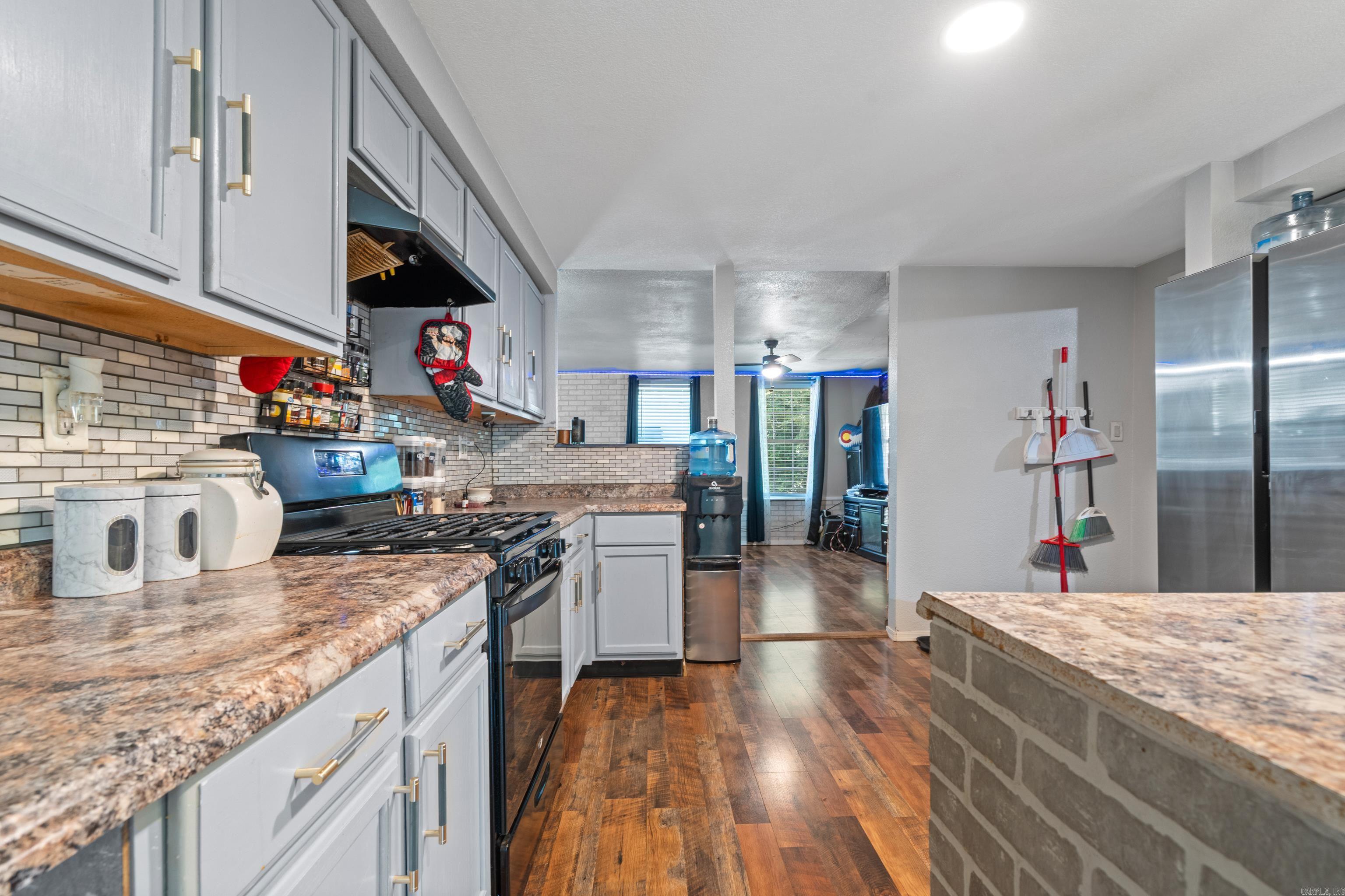117  Eddy  Hot Springs, AR