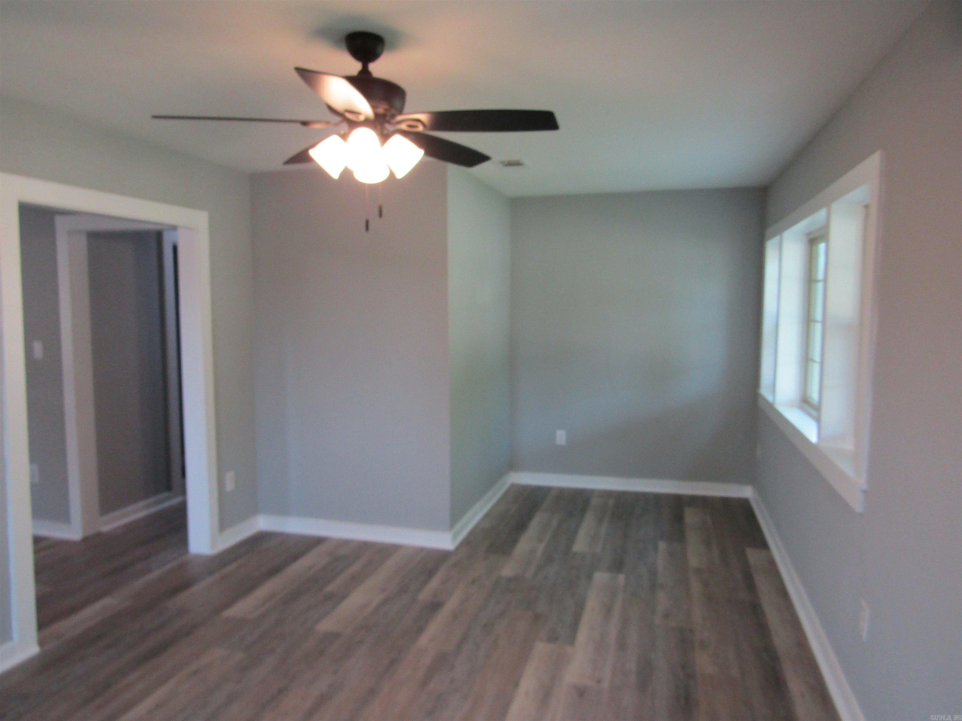 203 N 1st  Marmaduke, AR