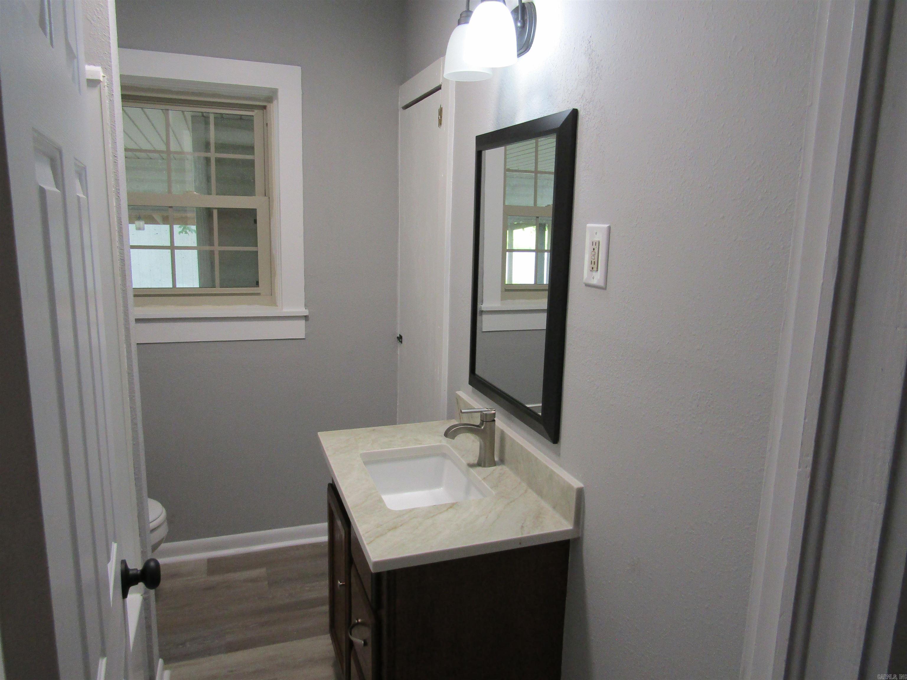 203 N 1st  Marmaduke, AR