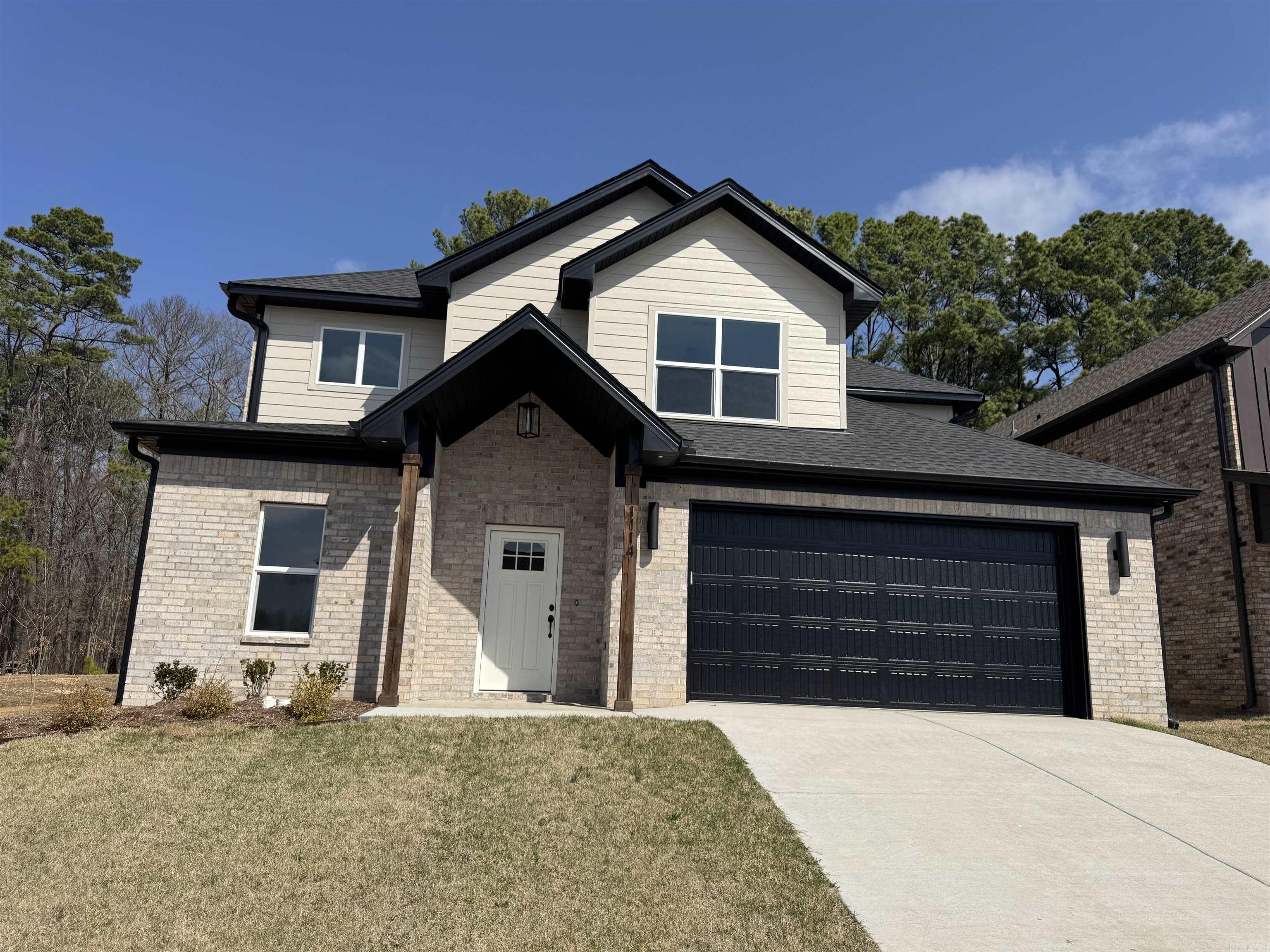 1114  Grand Teton  Benton, AR