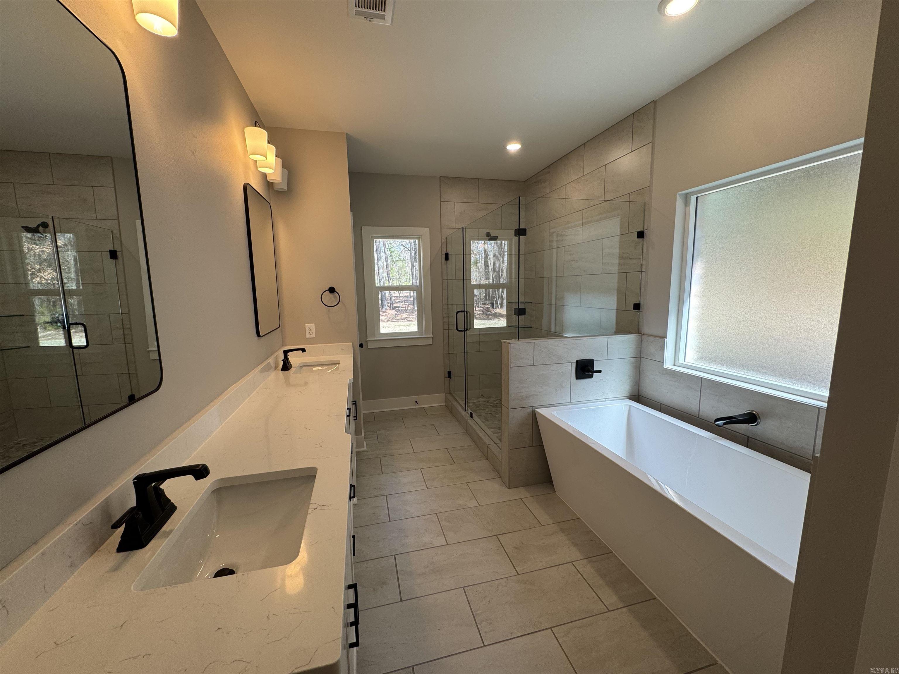 1114  Grand Teton  Benton, AR
