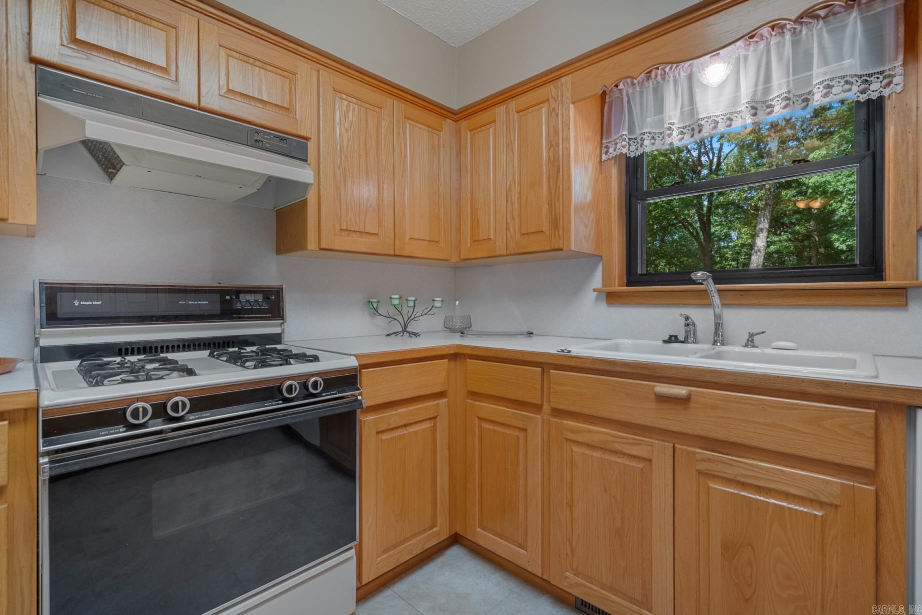 214 S Ross Maddox Rd  Pearcy, AR