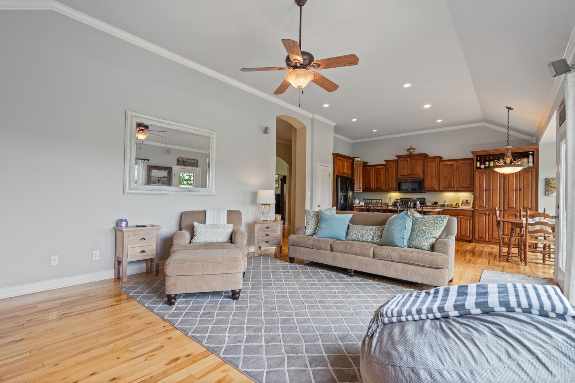 129  Alaston Pt  Hot Springs, AR