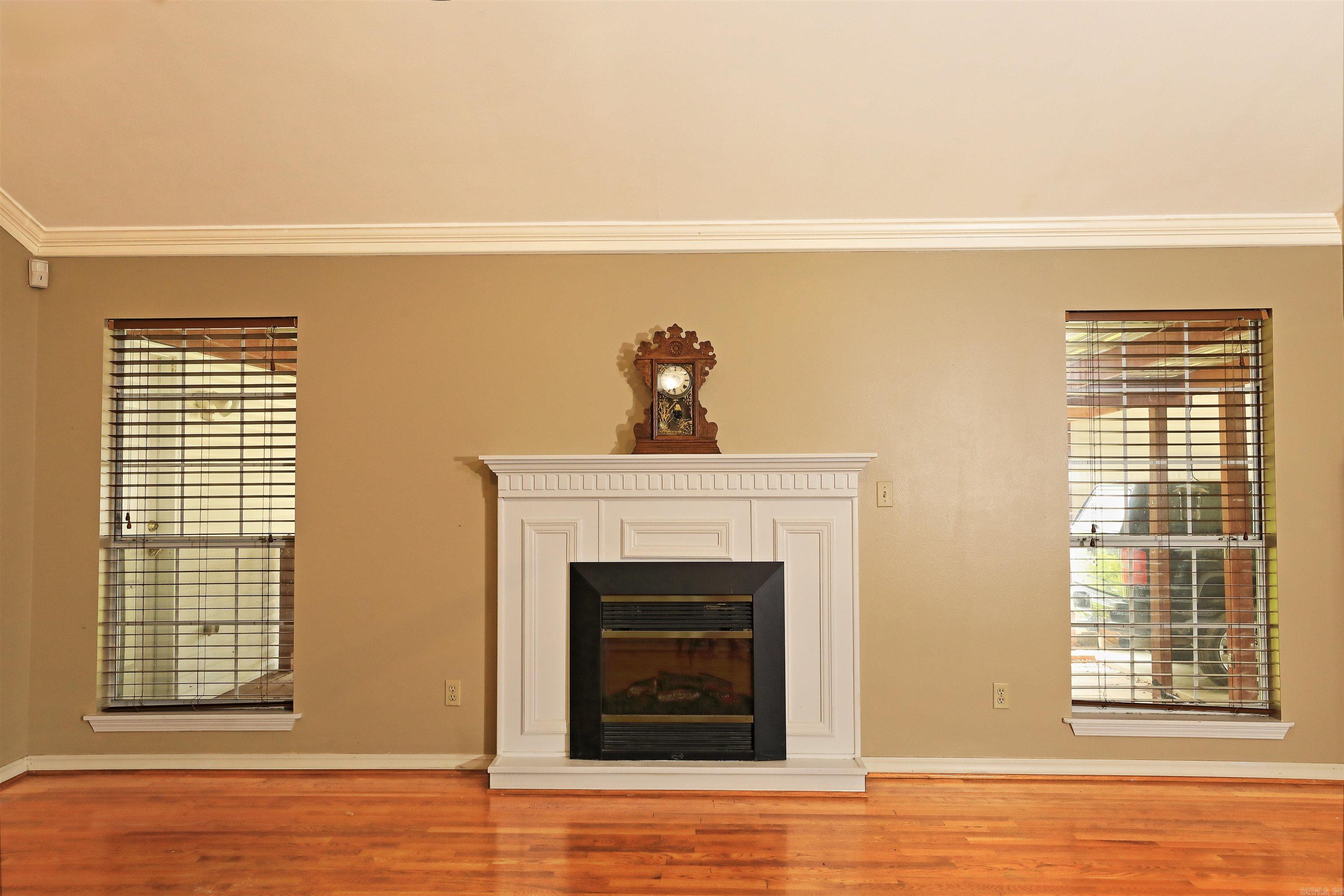 327  Regal Oaks  White Hall, AR