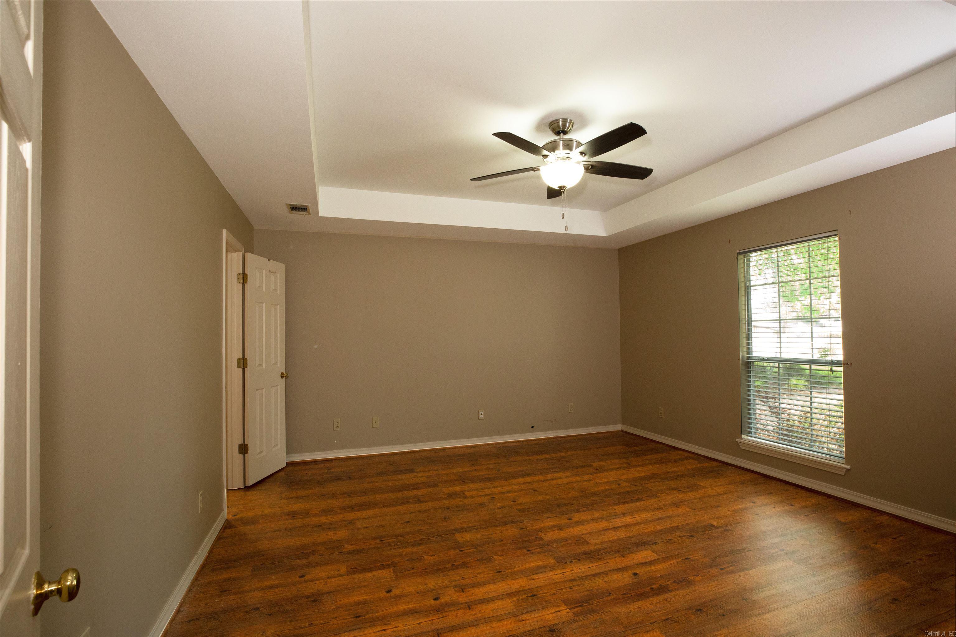 327  Regal Oaks  White Hall, AR