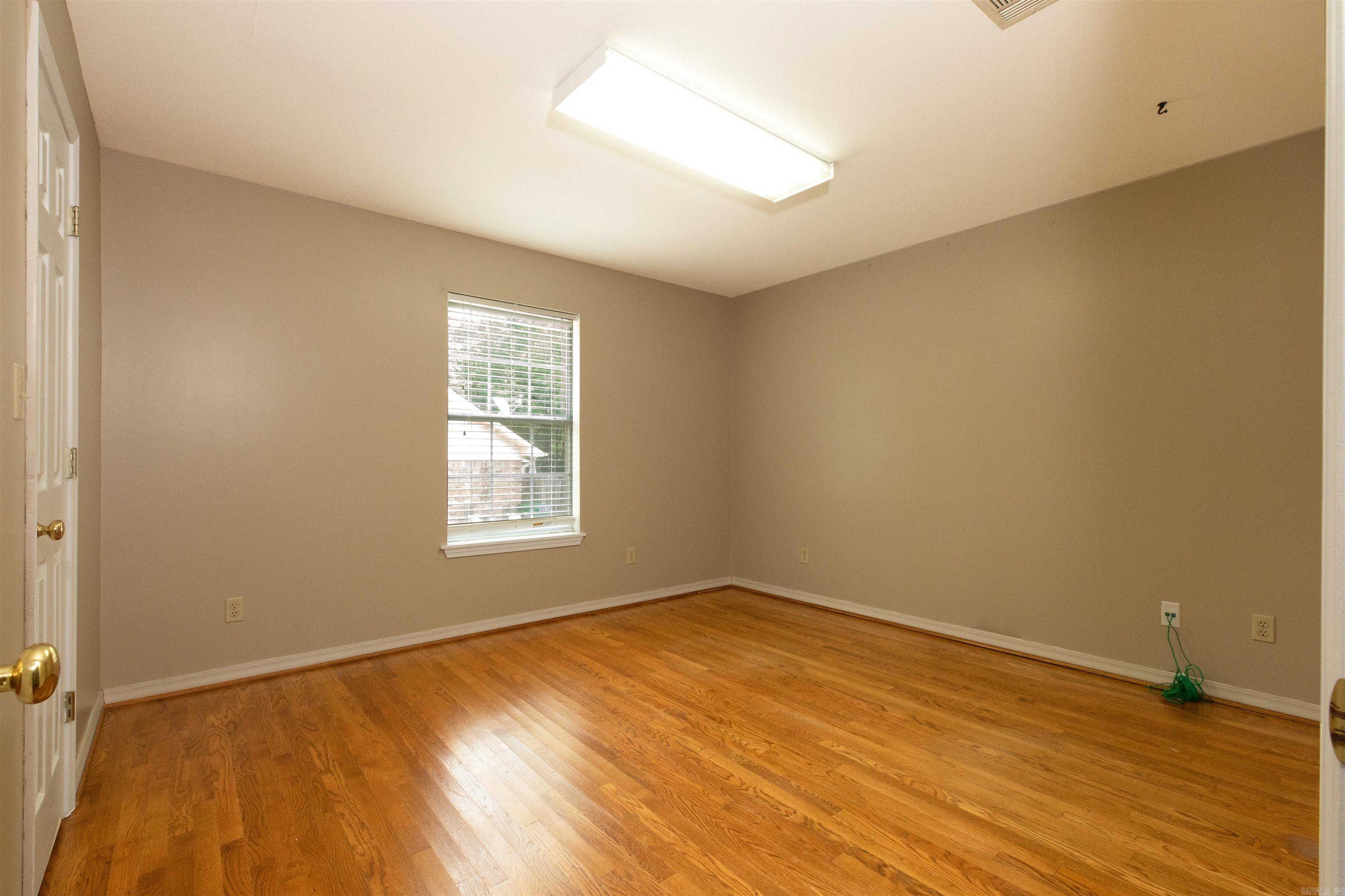 327  Regal Oaks  White Hall, AR