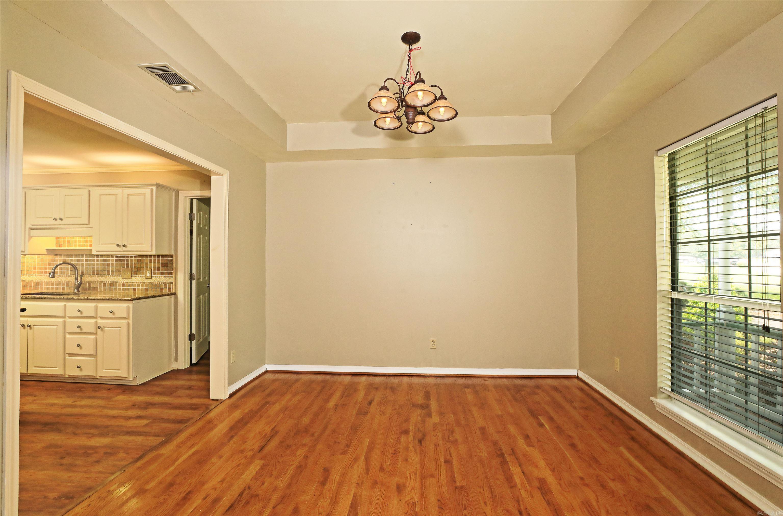 327  Regal Oaks  White Hall, AR