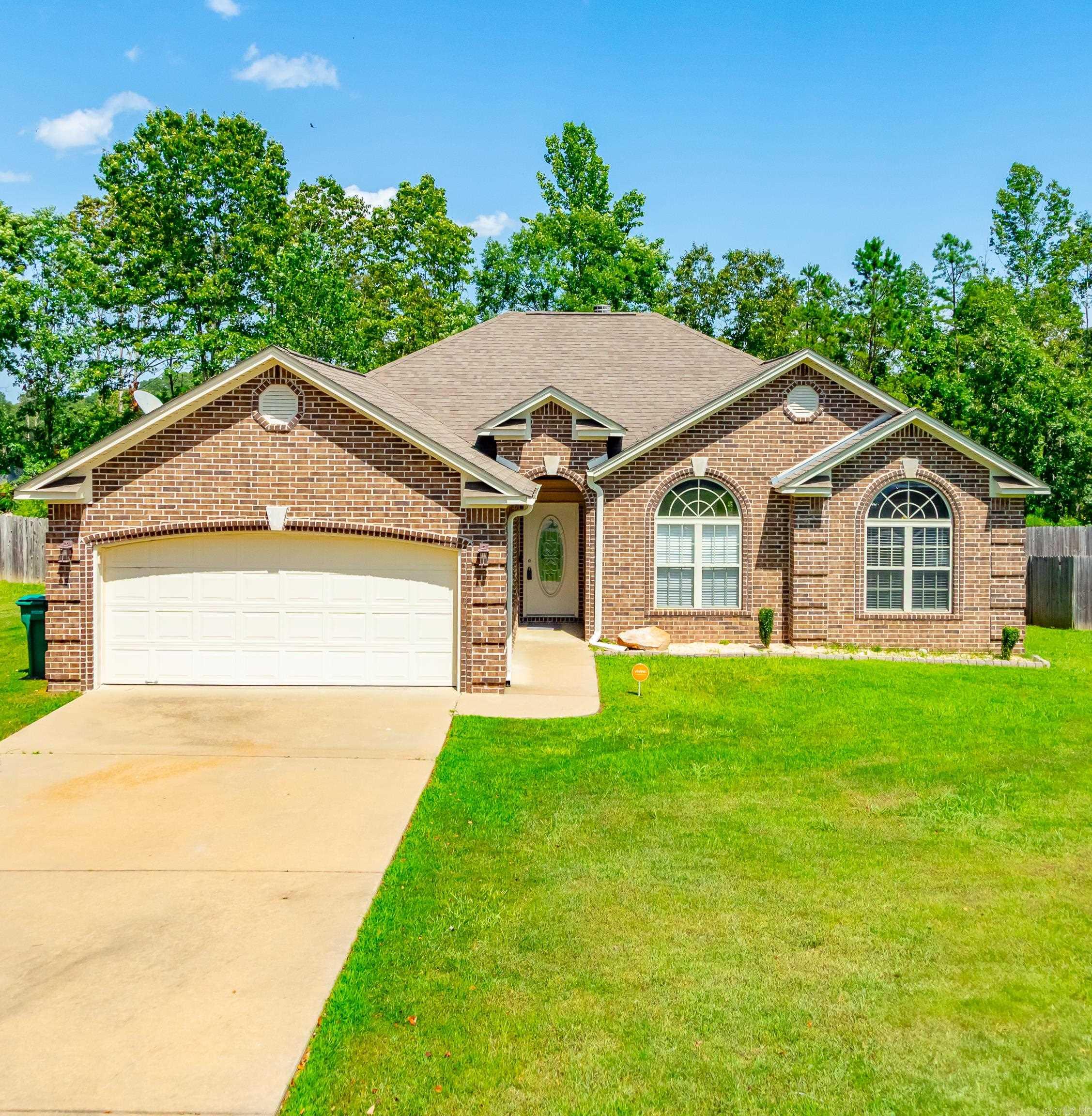 1019 EVENING SUNSET Circle Redfield, AR 72132