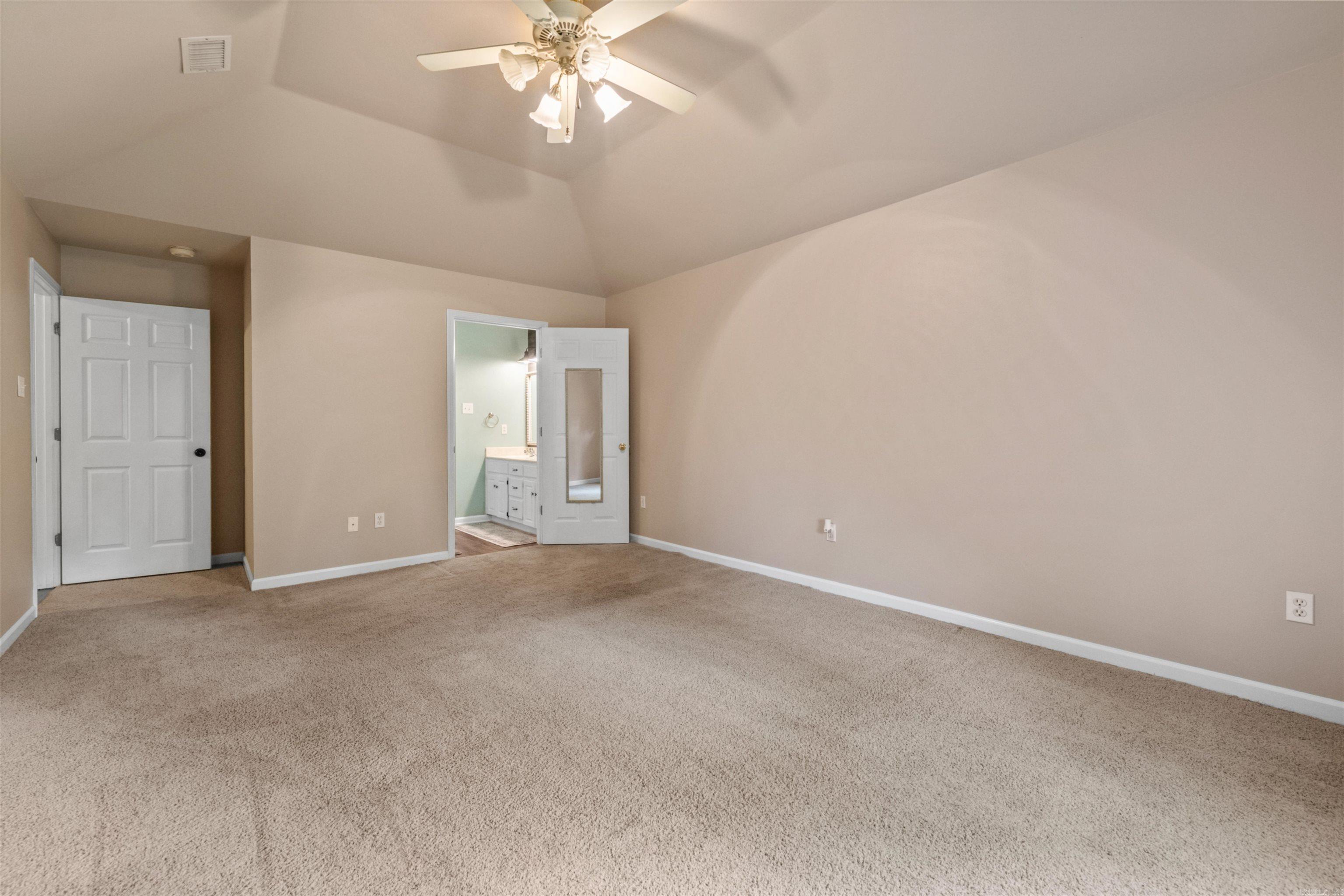 15  Diamond Dr  Cabot, AR