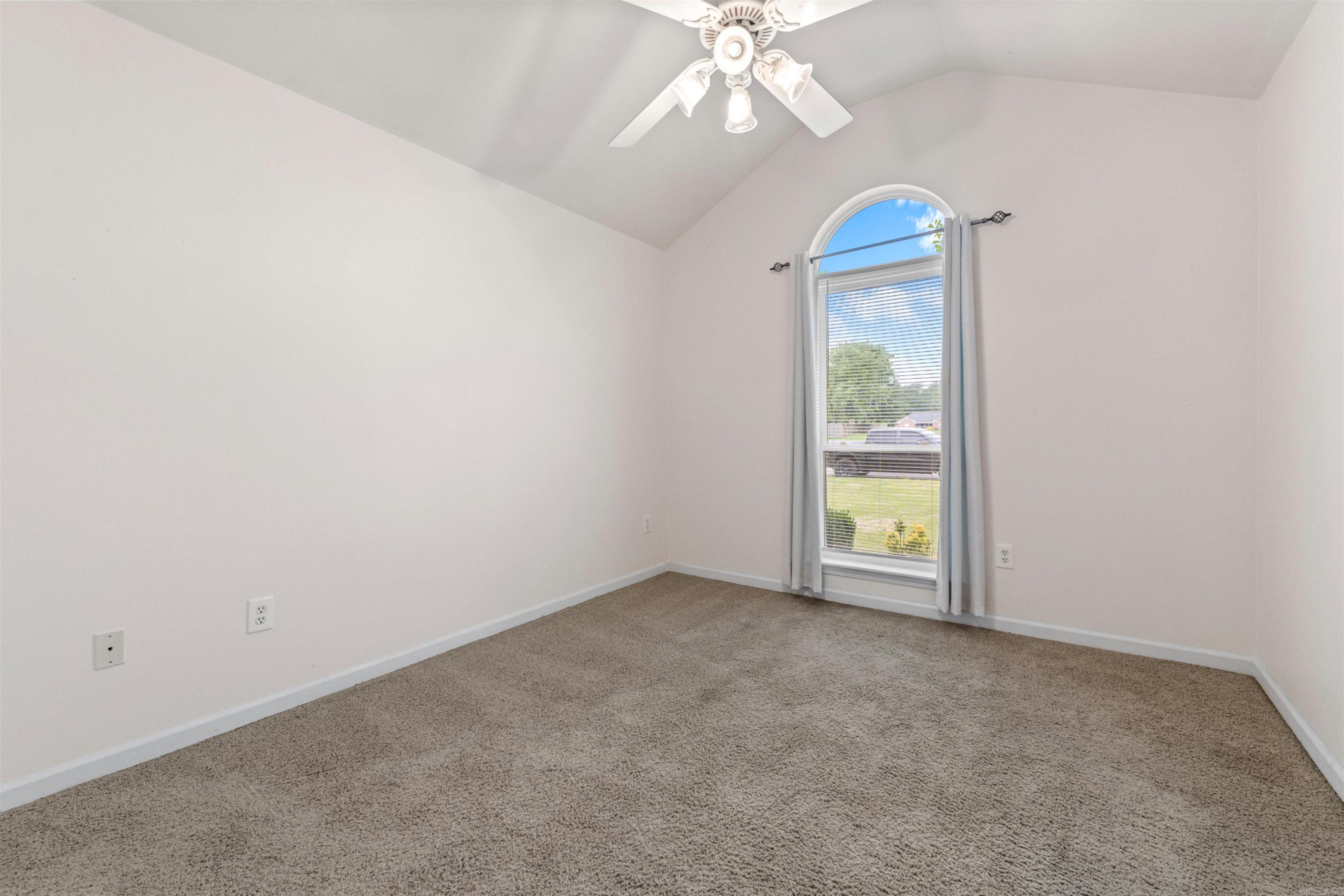 15  Diamond Dr  Cabot, AR