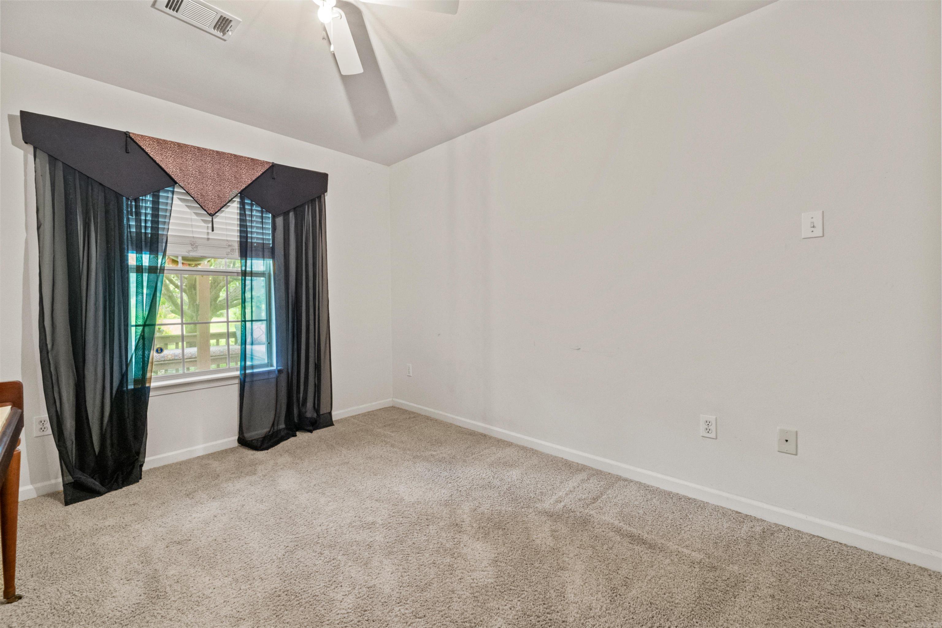 15  Diamond Dr  Cabot, AR