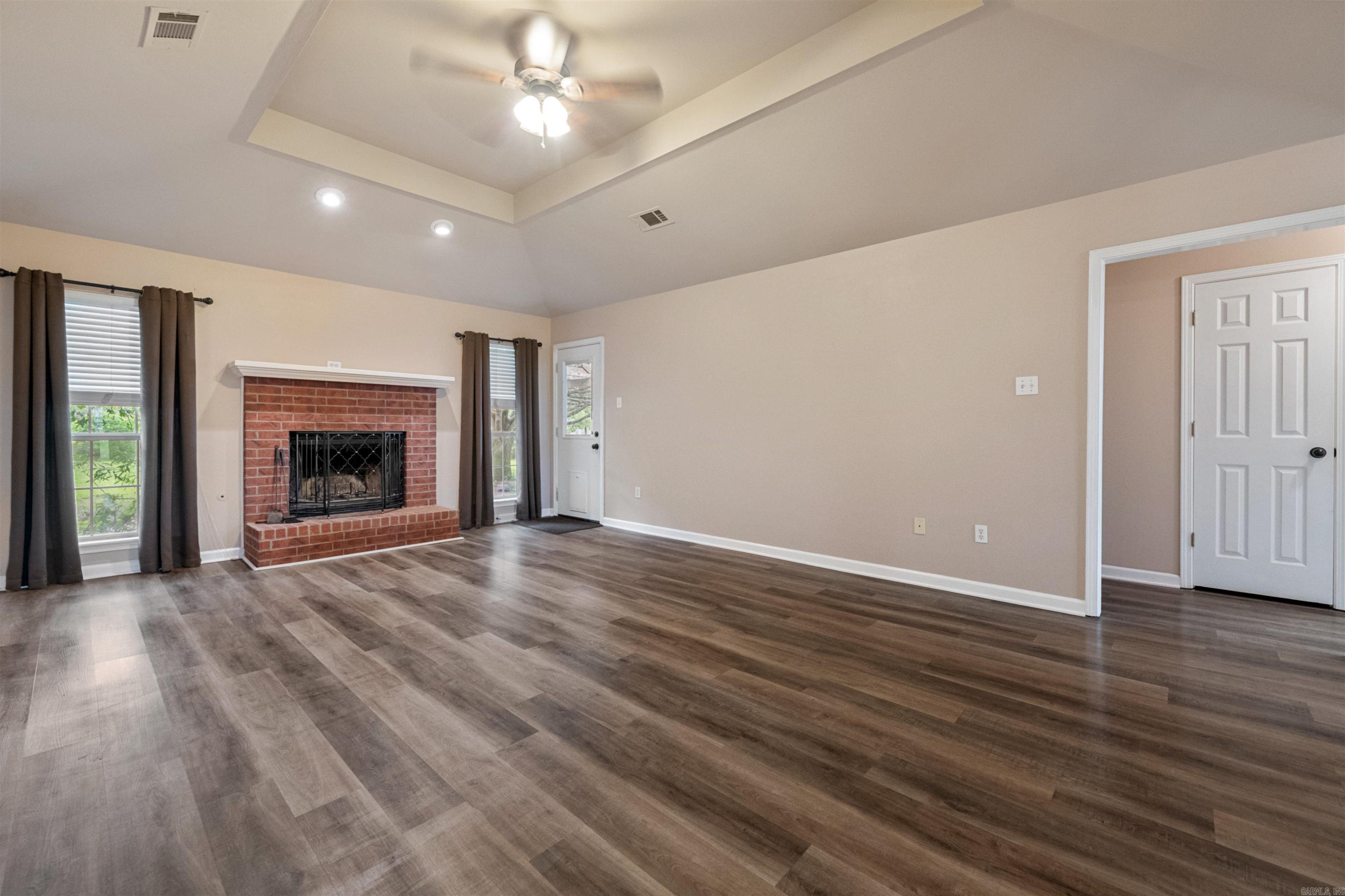15  Diamond Dr  Cabot, AR