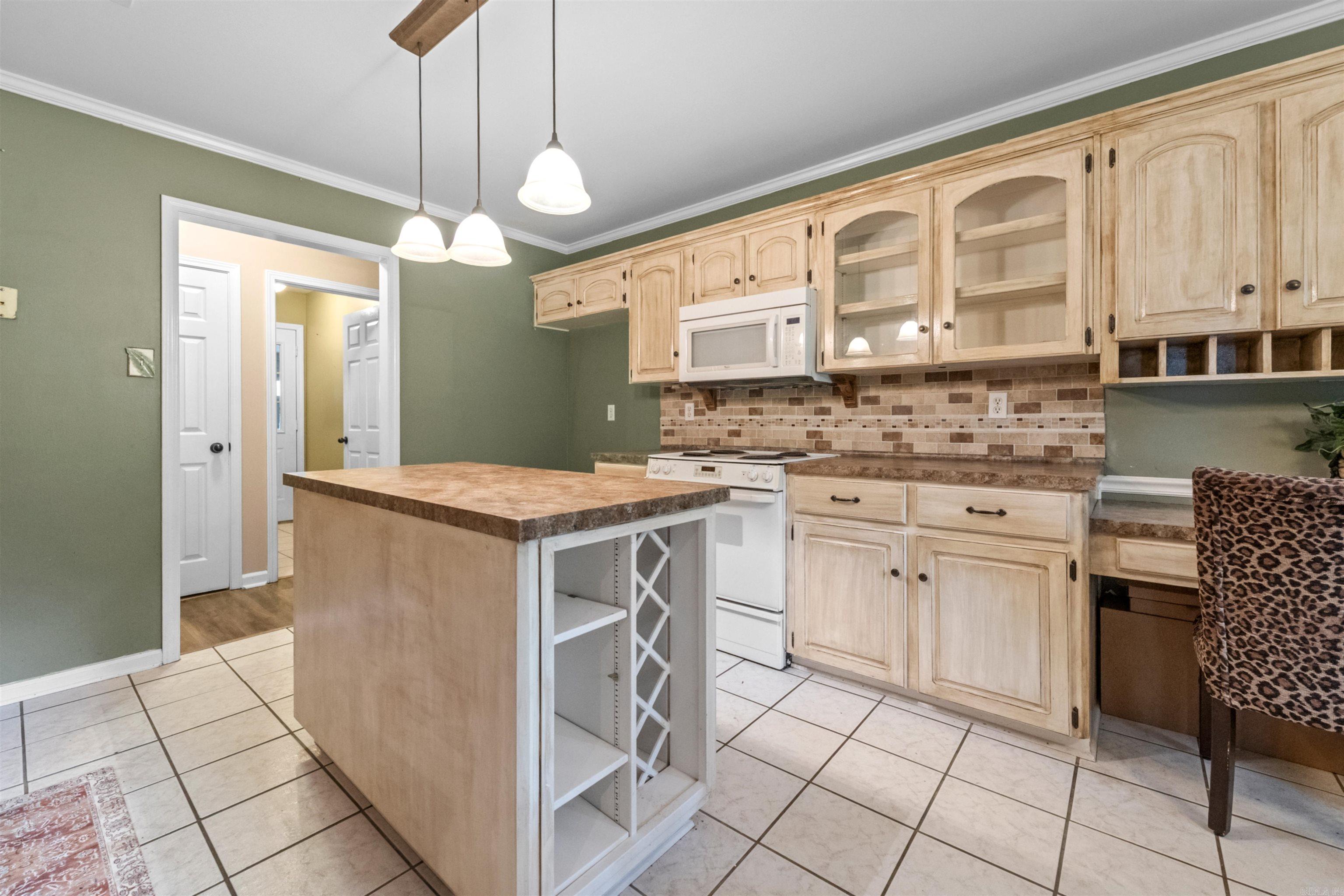 15  Diamond Dr  Cabot, AR