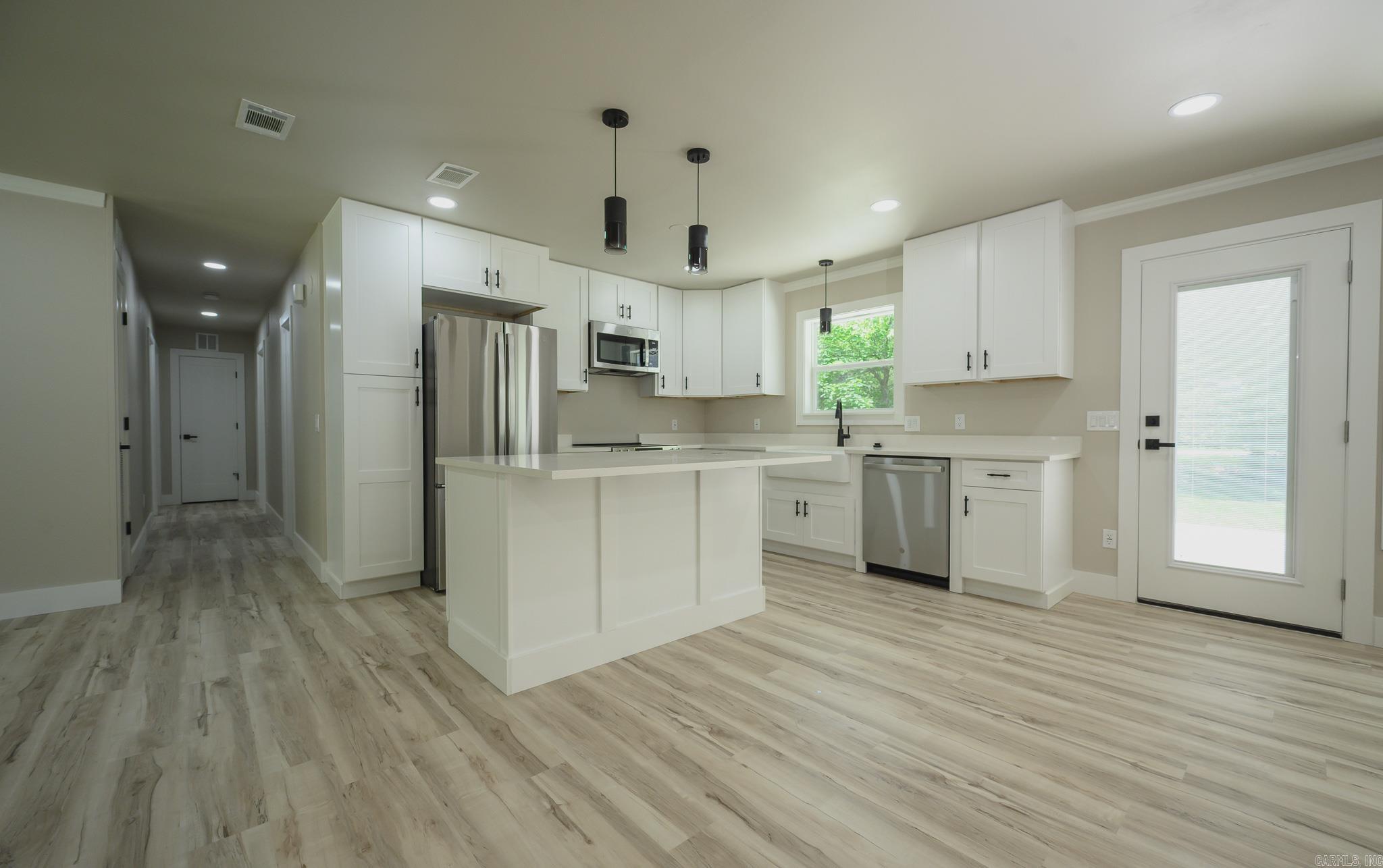 306  Gary Dr.  Mena, AR