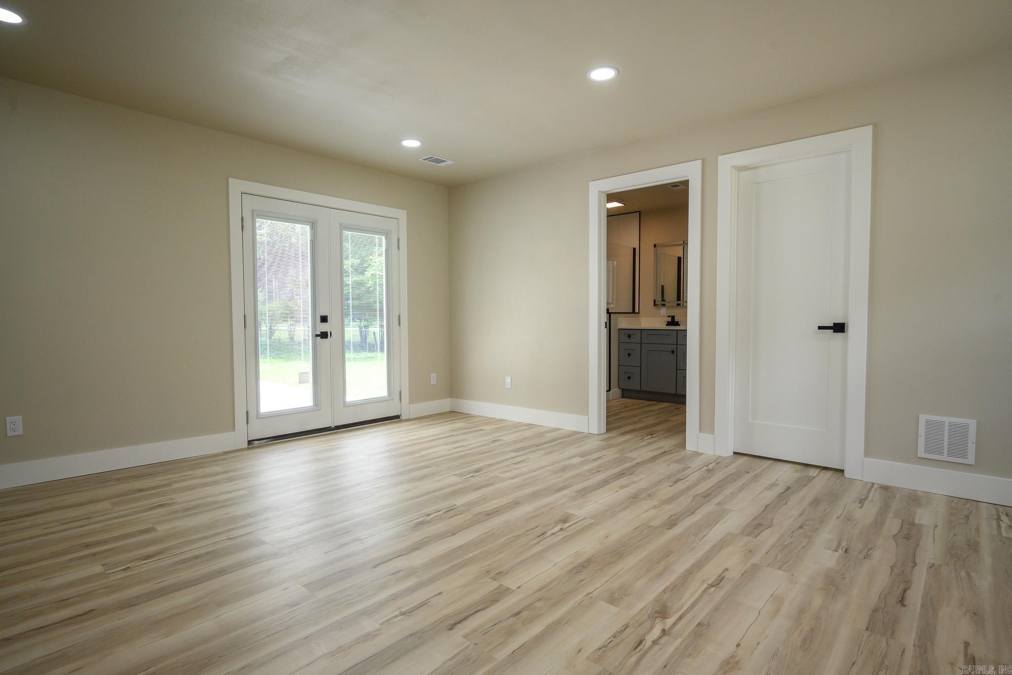 306  Gary Dr.  Mena, AR