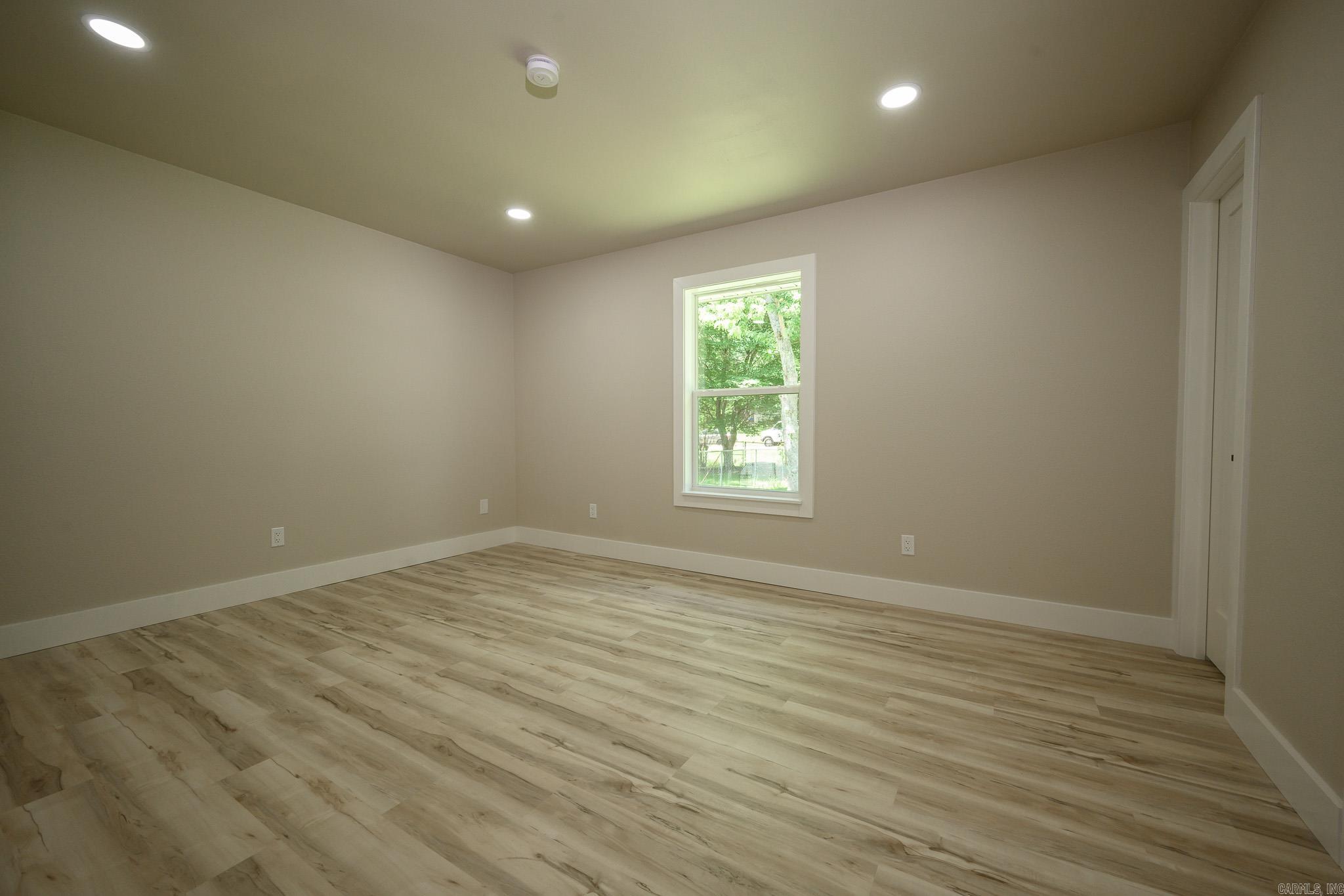 306  Gary Dr.  Mena, AR