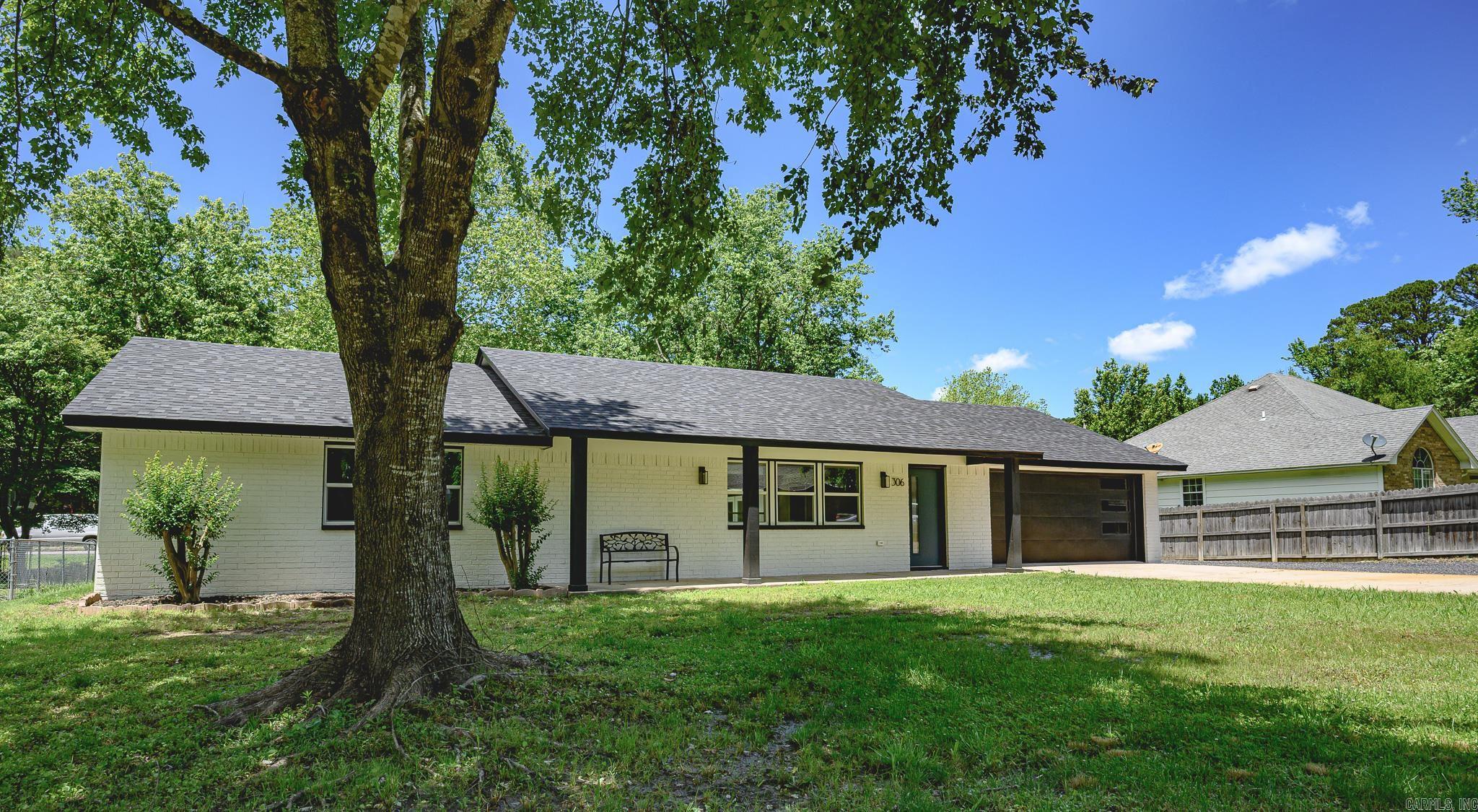 306  Gary Dr.  Mena, AR