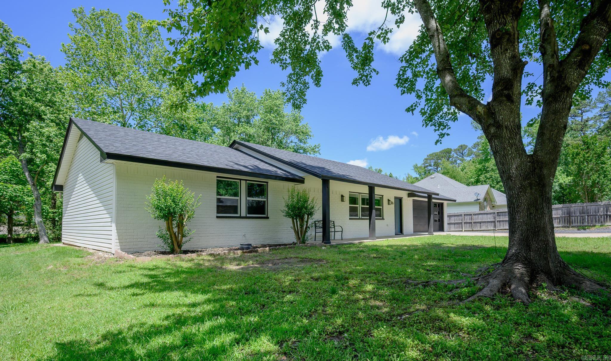 306  Gary Dr.  Mena, AR