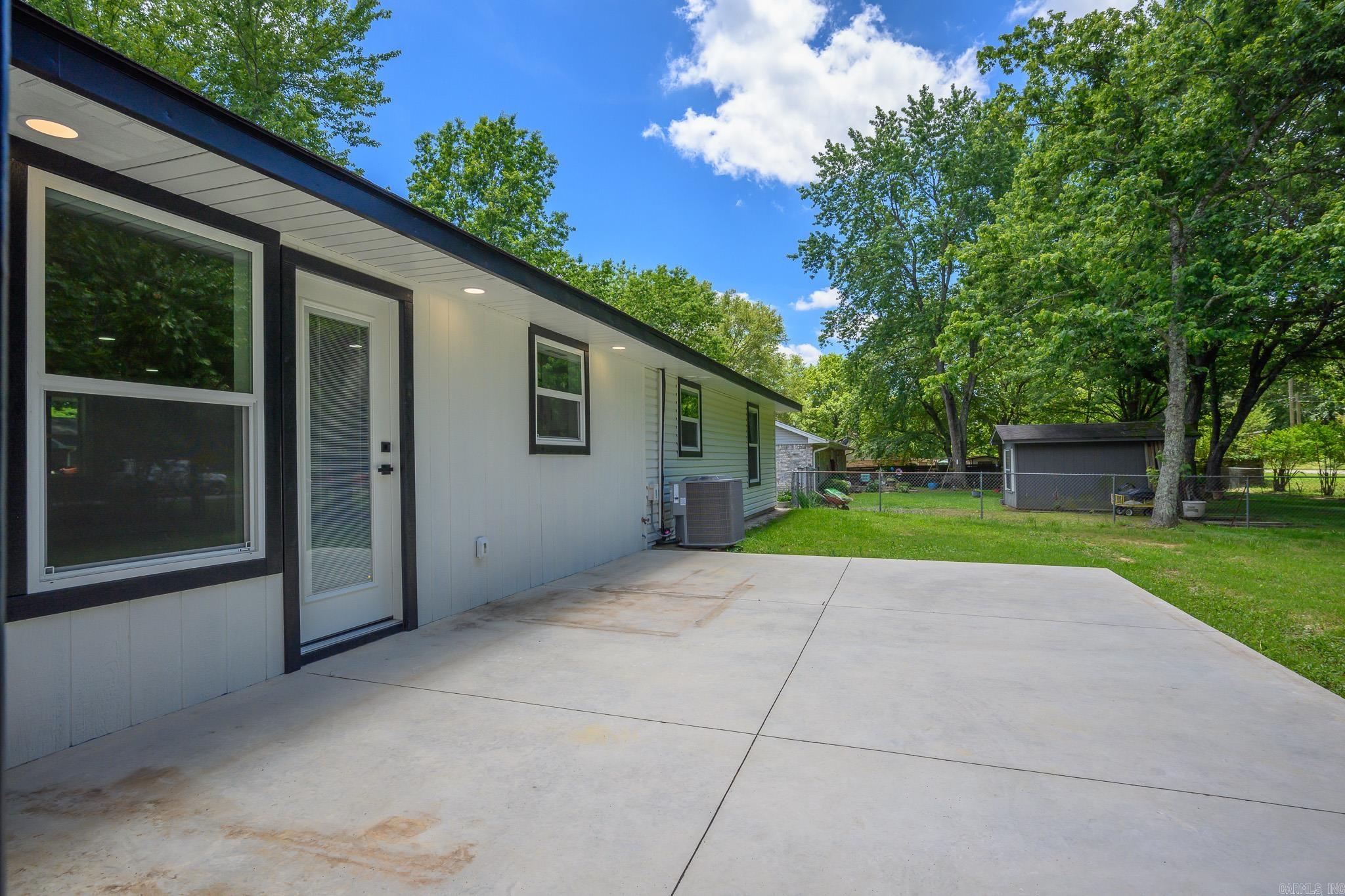 306  Gary Dr.  Mena, AR