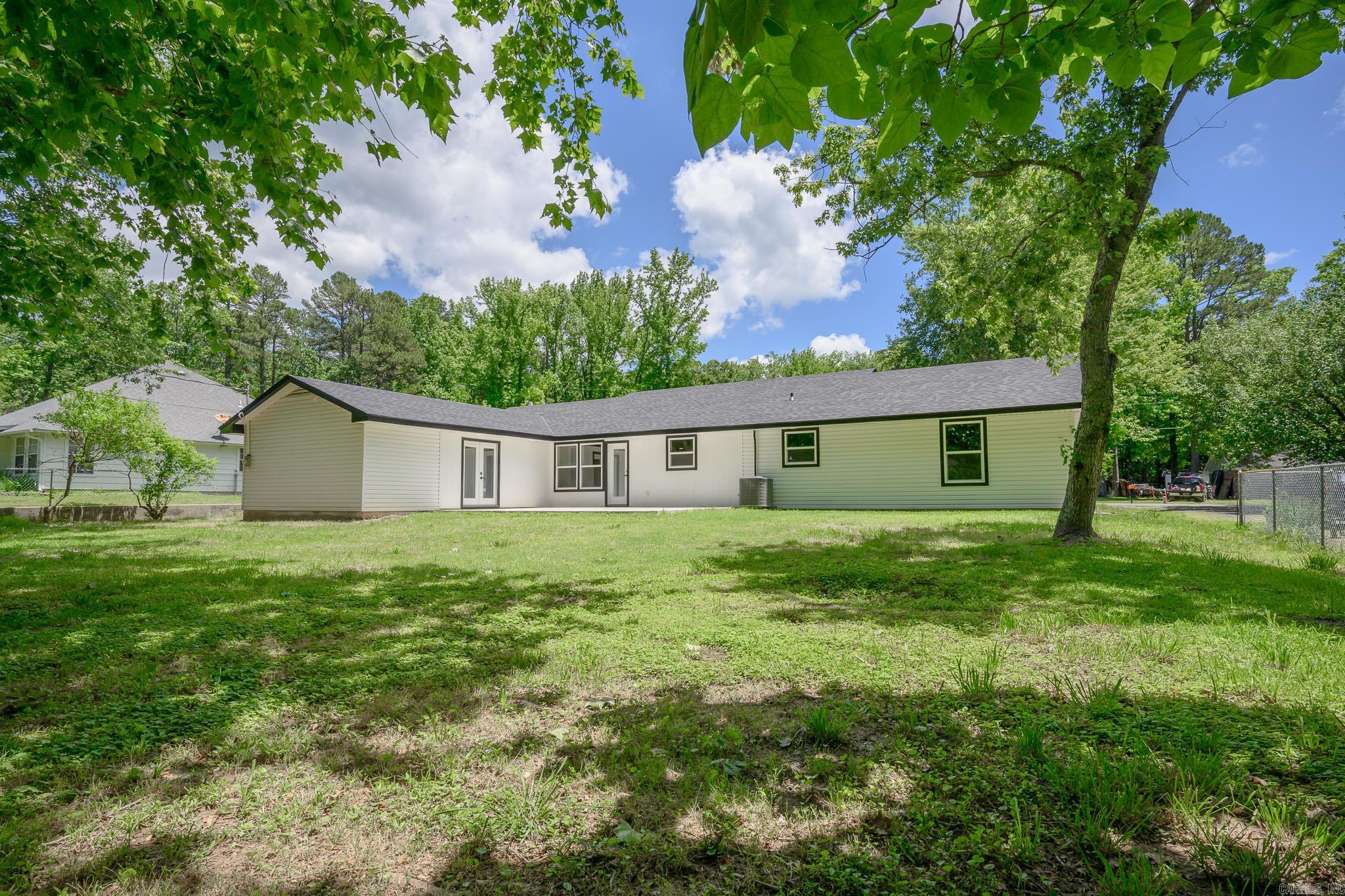 306  Gary Dr.  Mena, AR