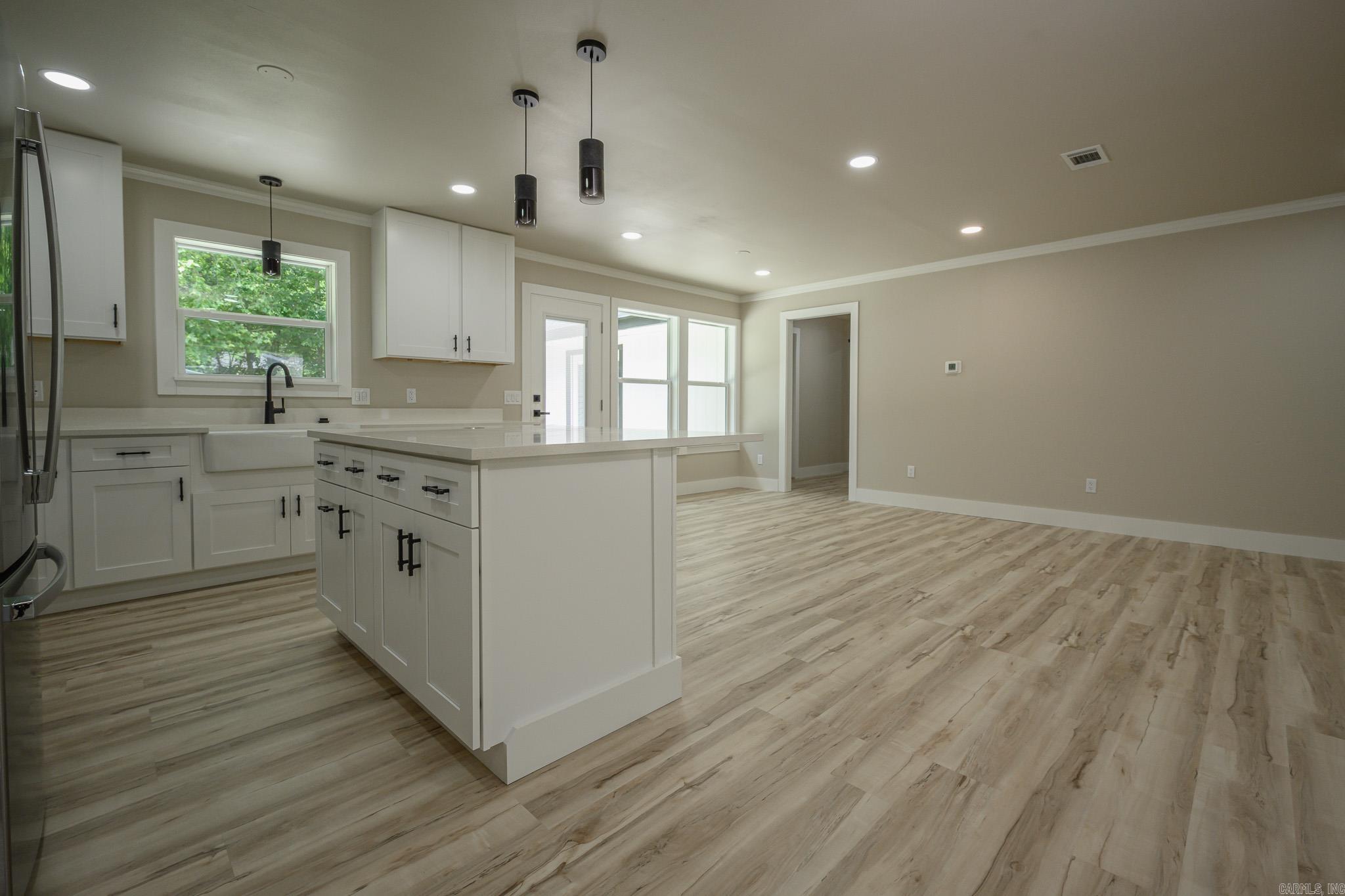 306  Gary Dr.  Mena, AR