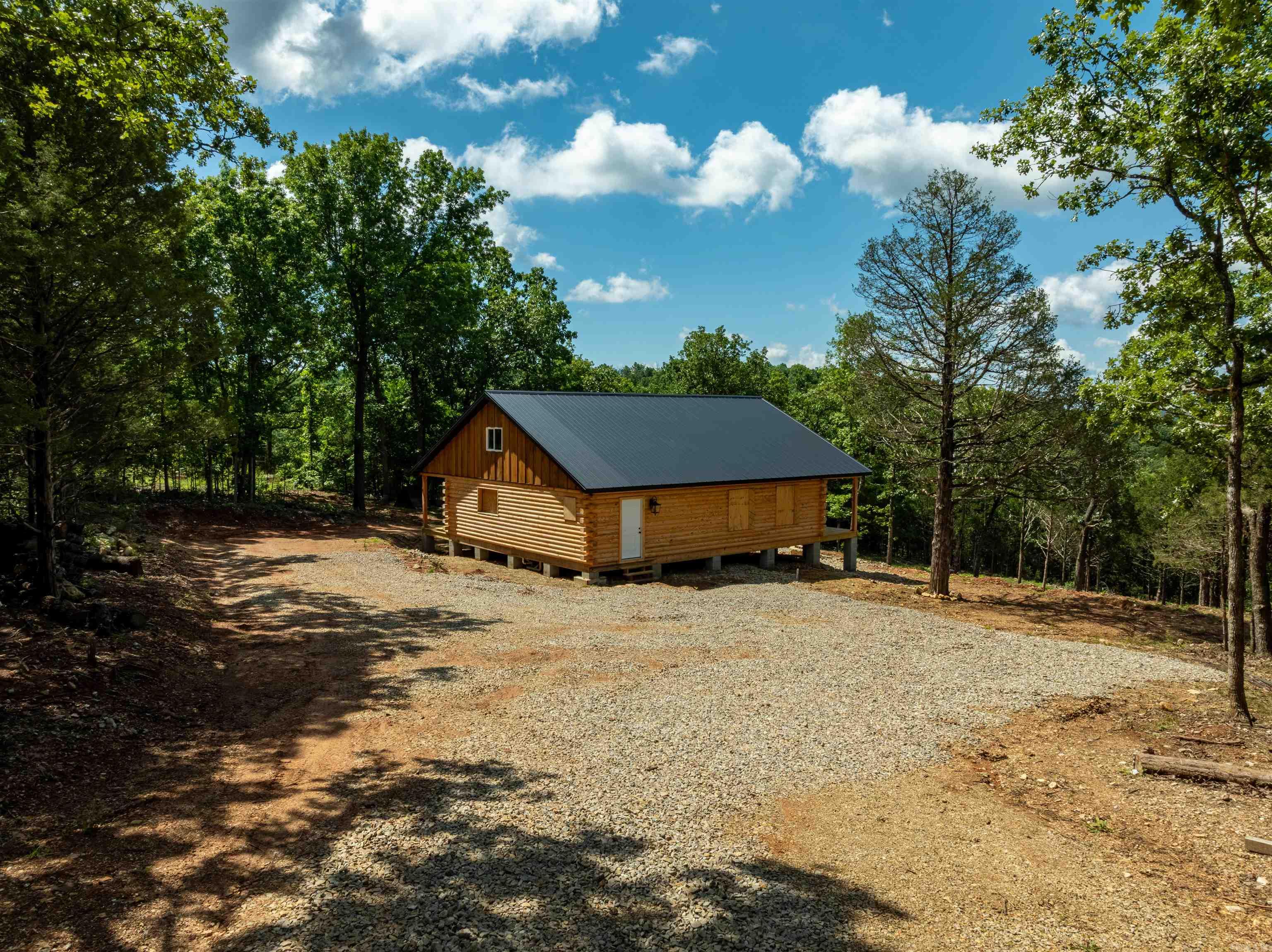 447  Griffin Rd  Hardy, AR