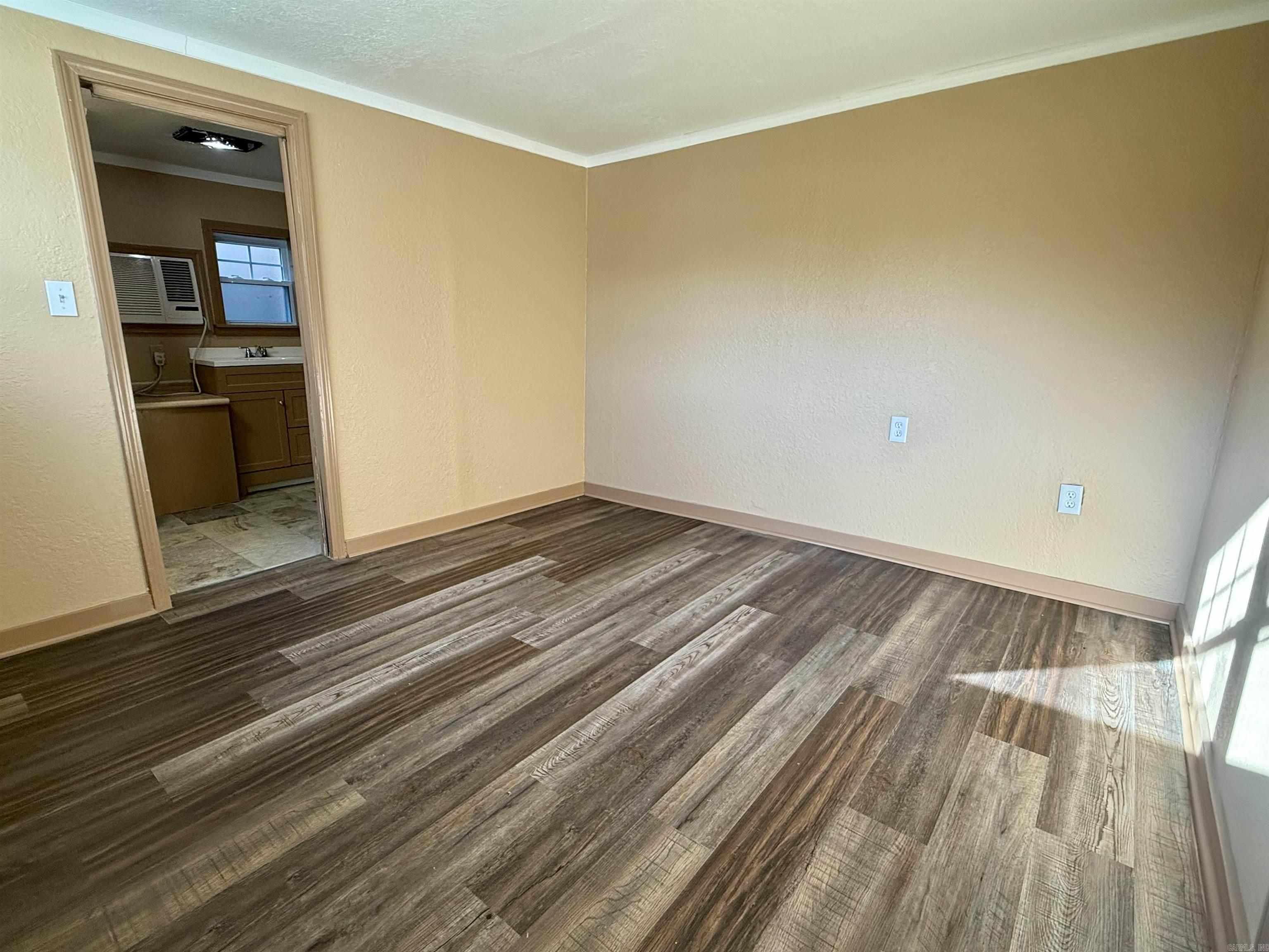 306 S 4th  Heber Springs, AR