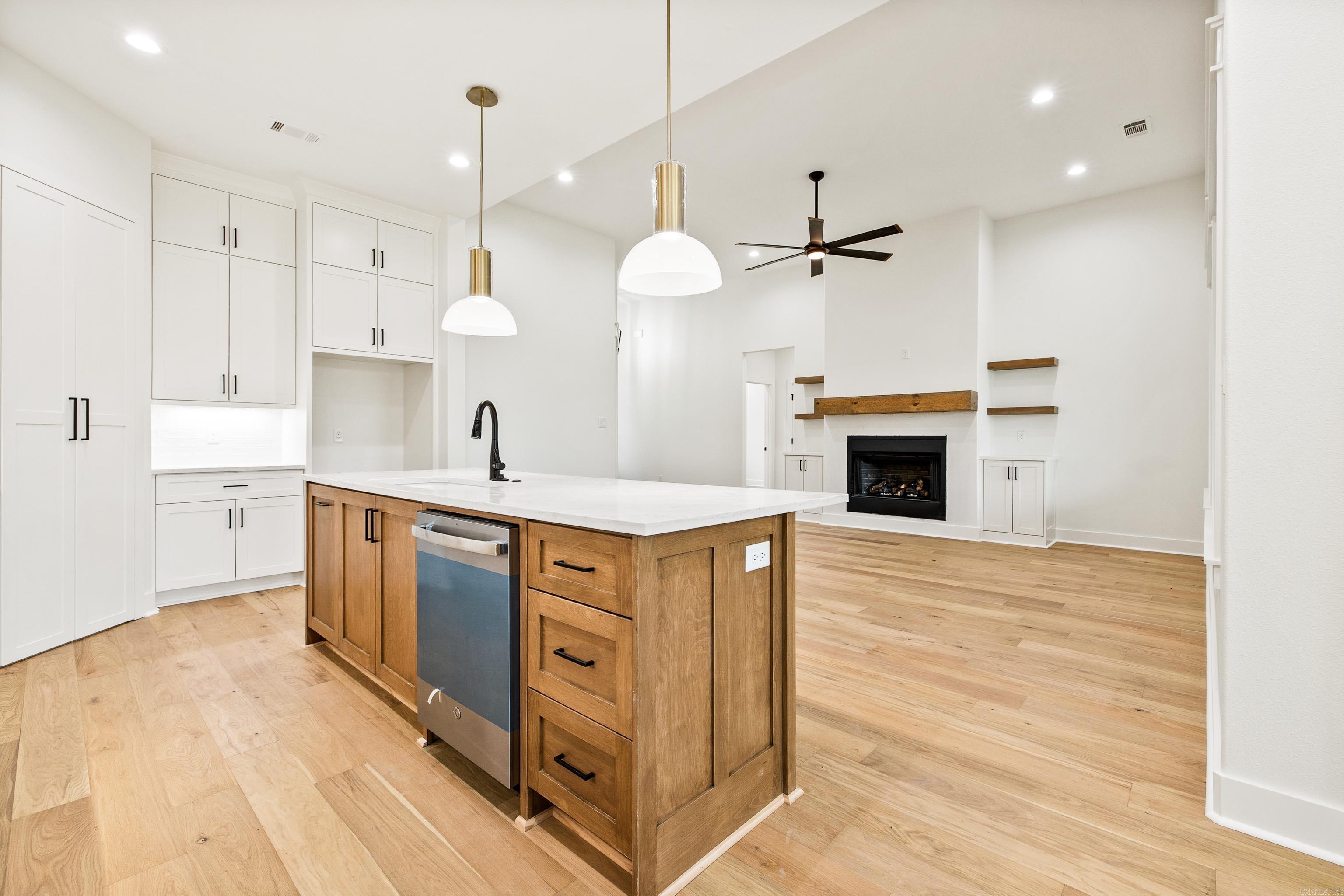 6154 Majestic Waters  Alexander, AR