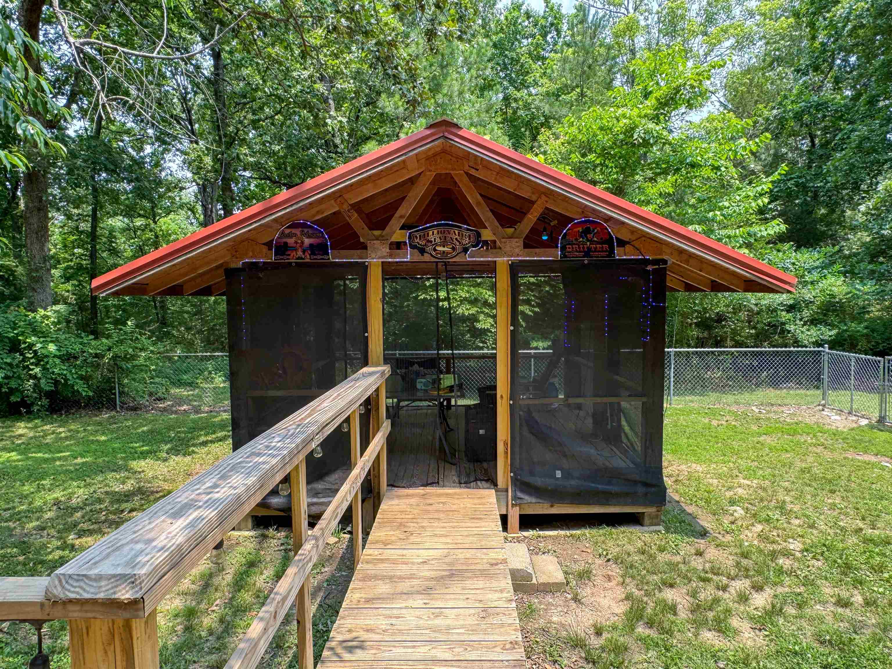 6  Pottawattamie Dr  Cherokee Village, AR