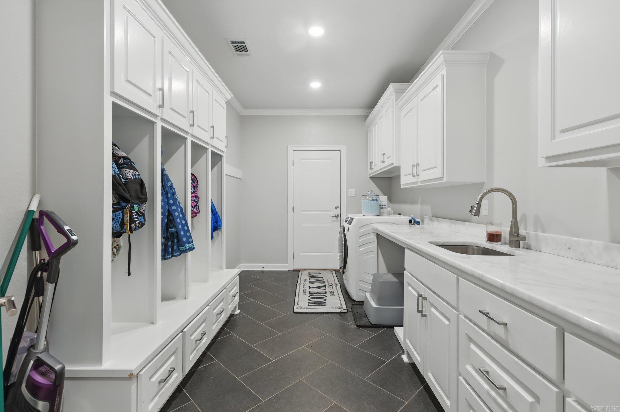 7429  Lake Point Circle  Benton, AR