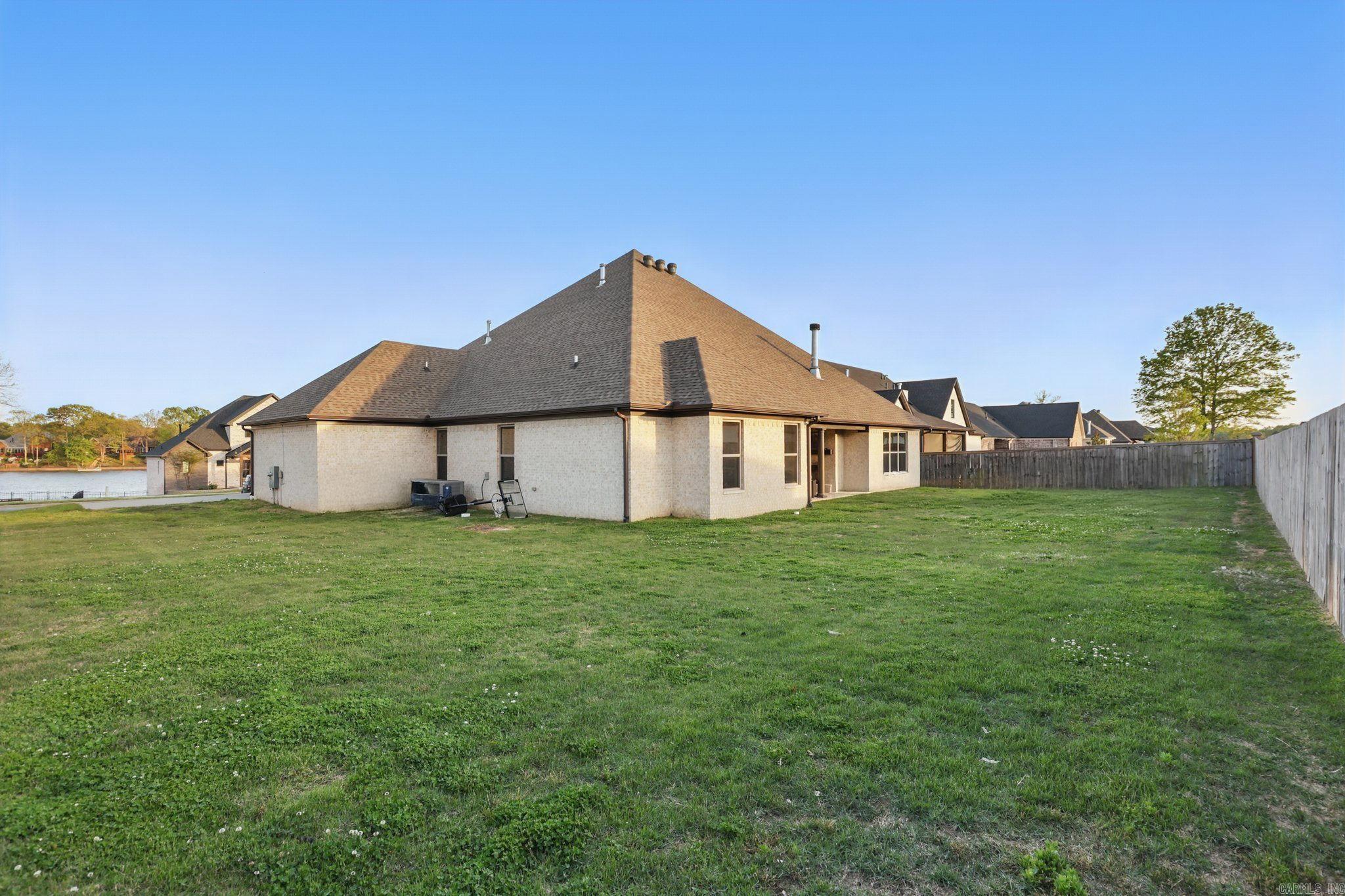 7429  Lake Point Circle  Benton, AR