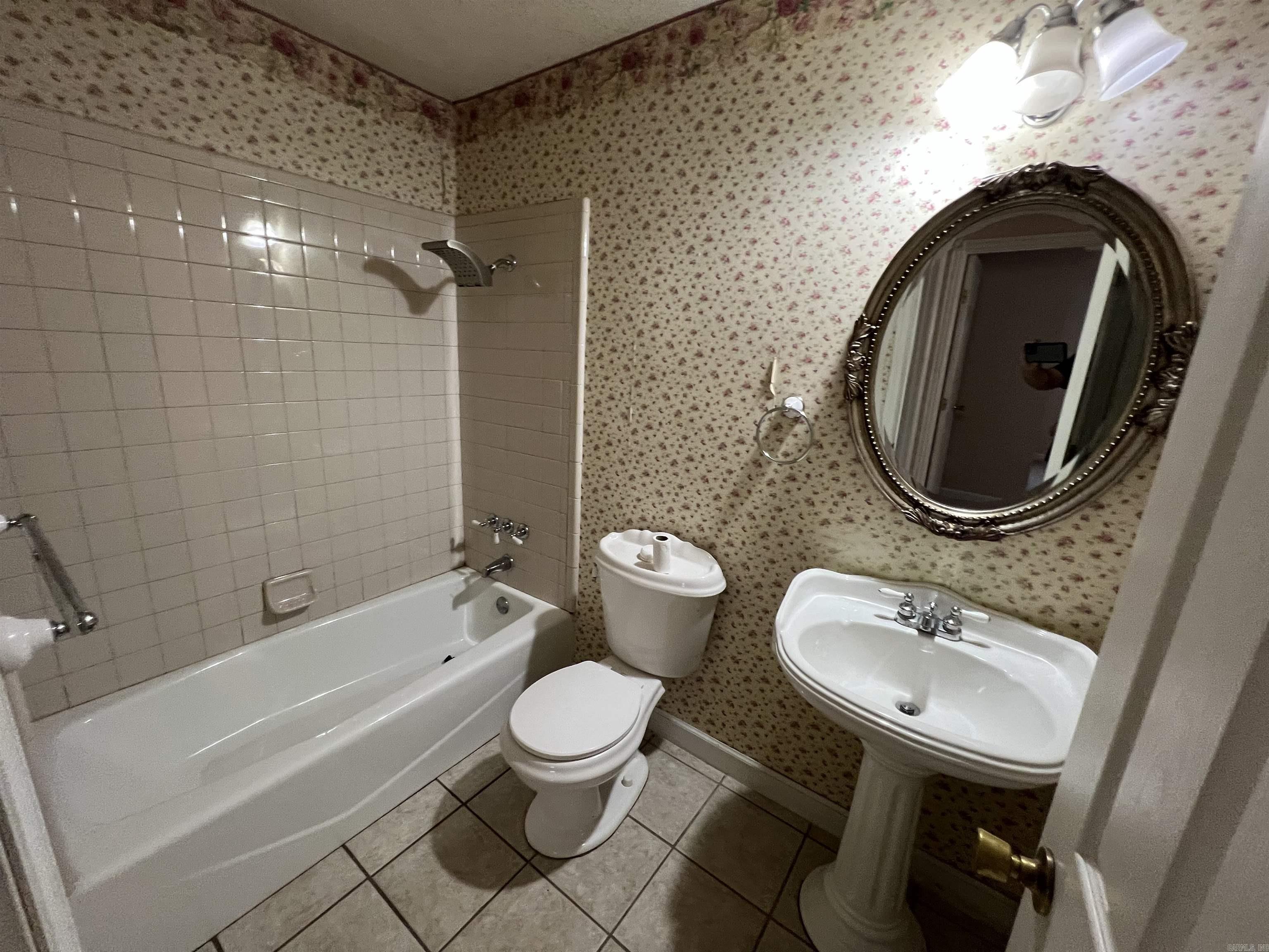 8303  Pennwood  Sherwood, AR
